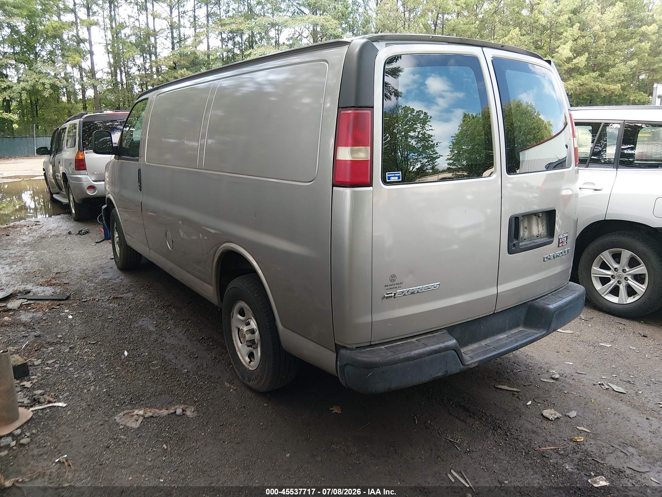 2004 Chevrolet Express   Tan vin: 1GCFG15T341212762