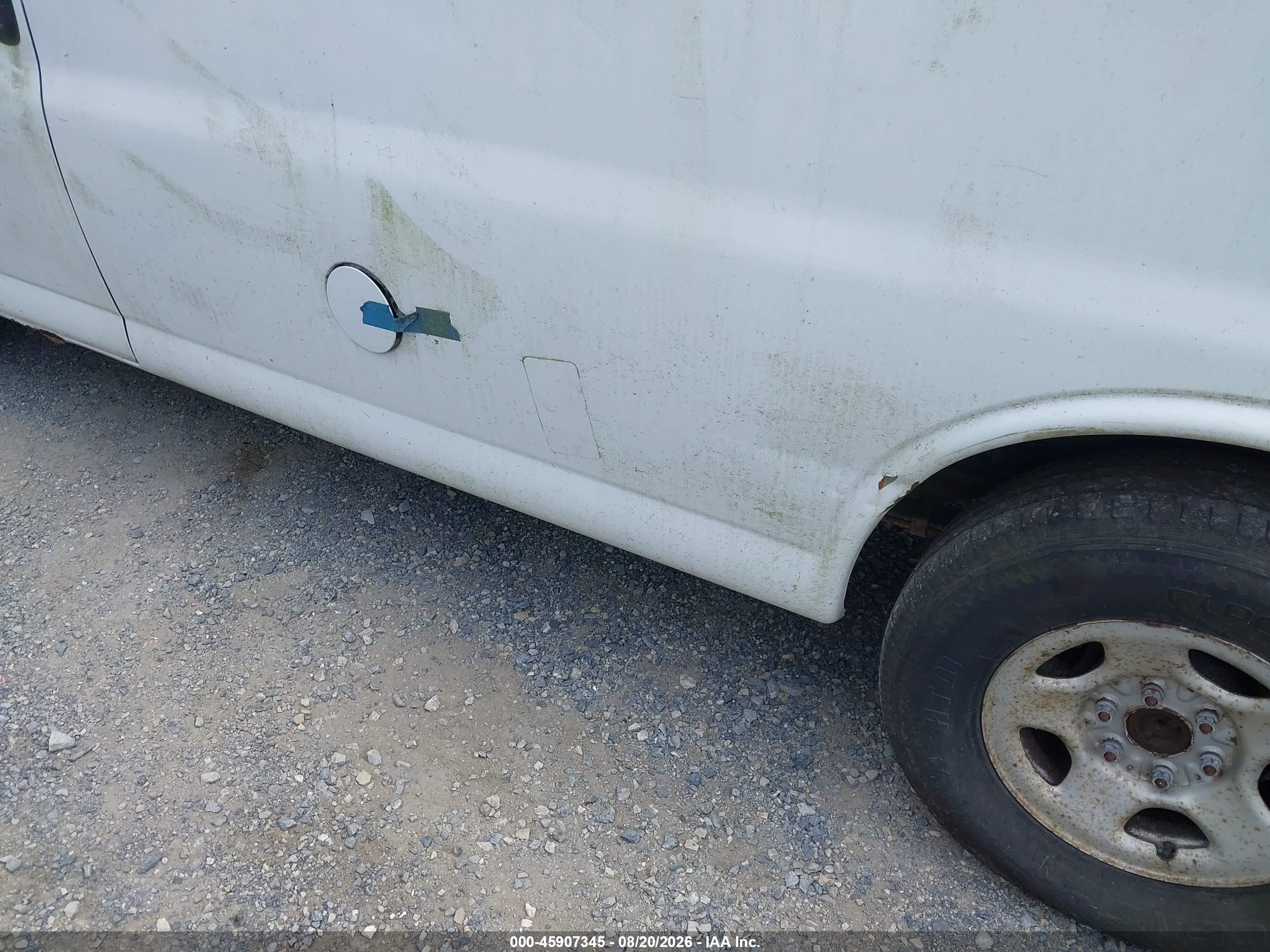 2007 Chevrolet Express Work Van Белый vin: 1GCFG15TX71239963
