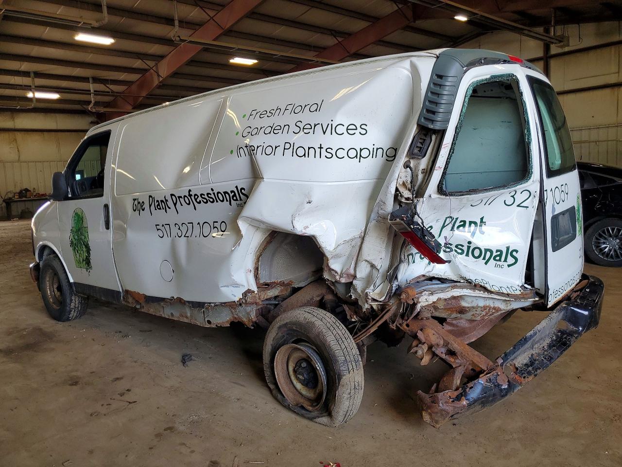 1999 Chevrolet Express G1500 White vin: 1GCFG15W6X1098514