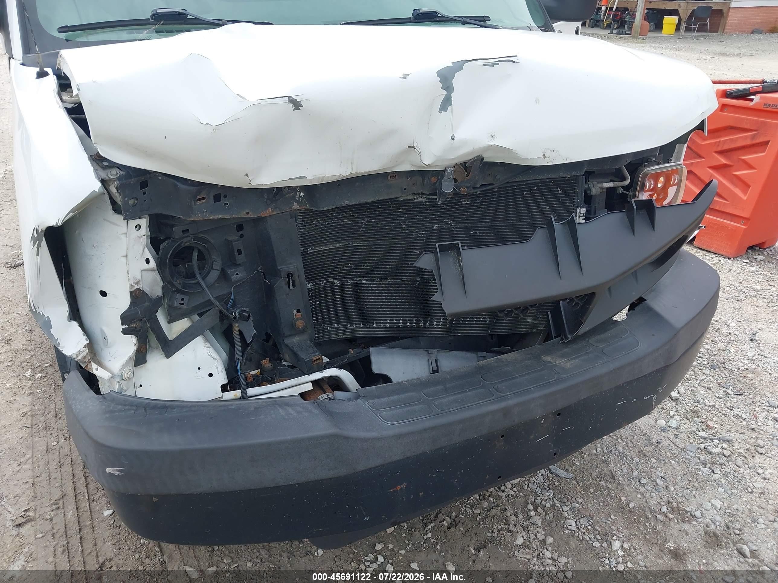 2007 Chevrolet Express Work Van Белый vin: 1GCFG15X071131452