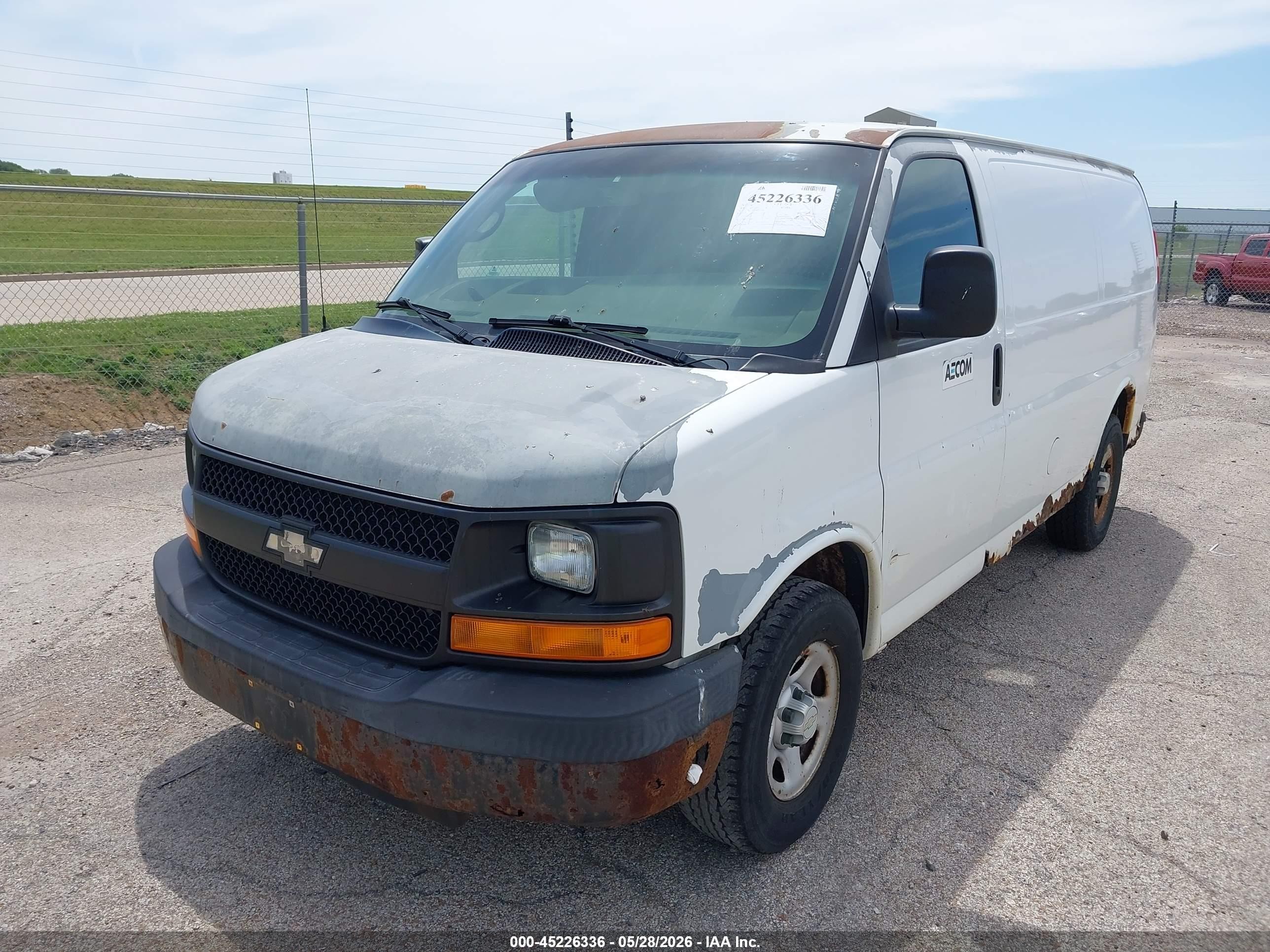 2007 Chevrolet Express Work Van White vin: 1GCFG15X271112286