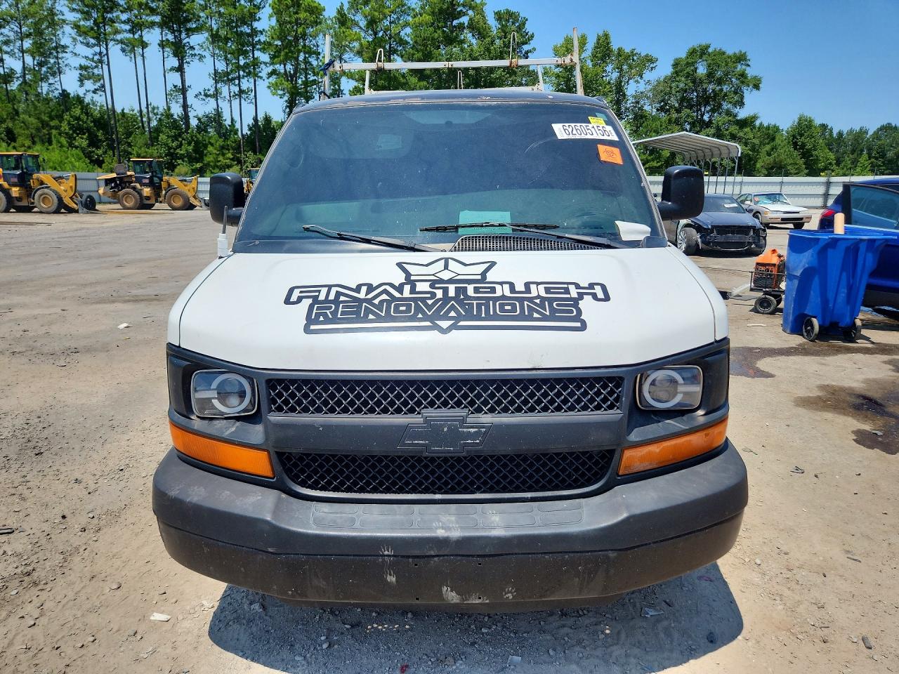 2006 Chevrolet Express G1500 White vin: 1GCFG15X361274720