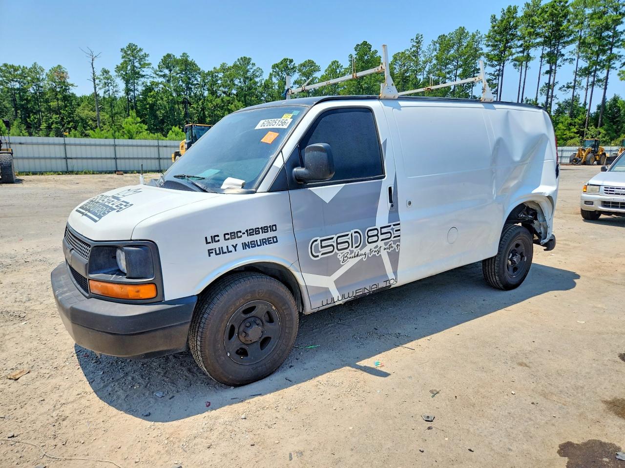 2006 Chevrolet Express G1500 White vin: 1GCFG15X361274720