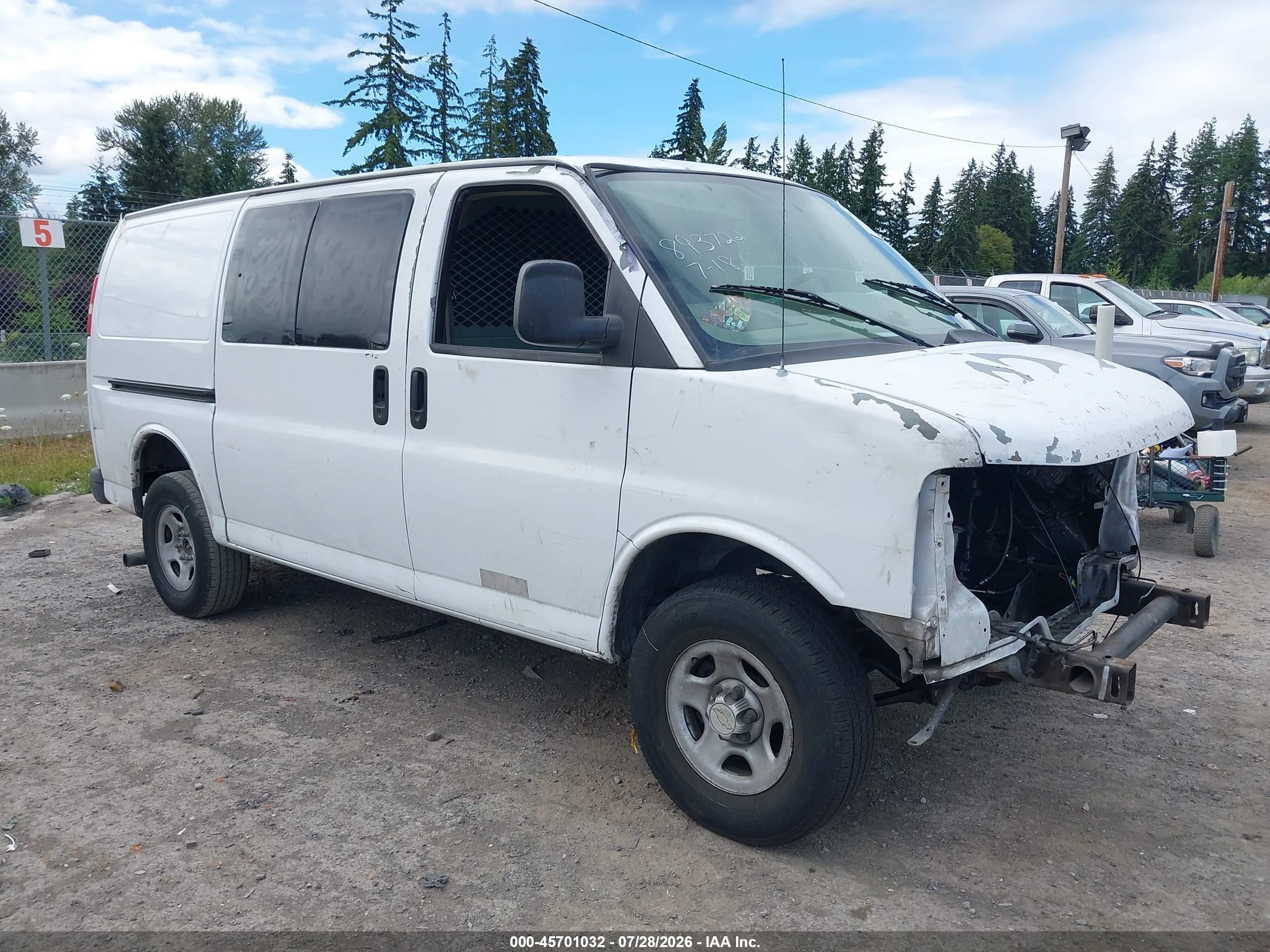 2007 Chevrolet Express Work Van White vin: 1GCFG15X471250847