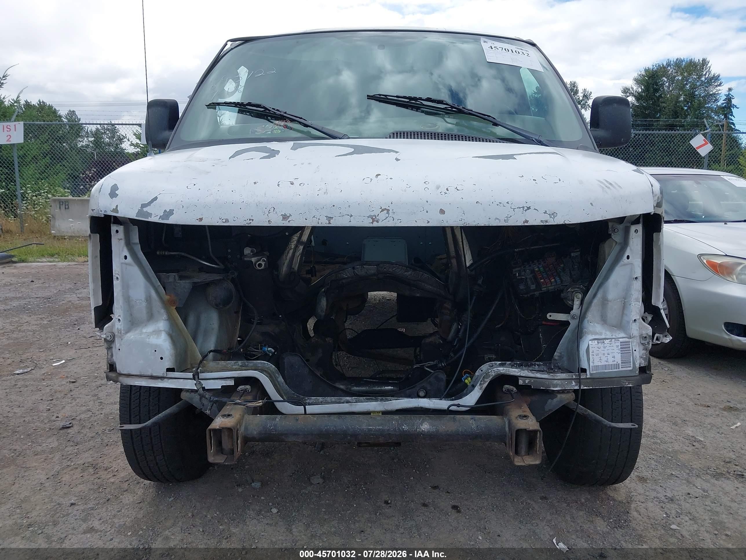 2007 Chevrolet Express Work Van White vin: 1GCFG15X471250847