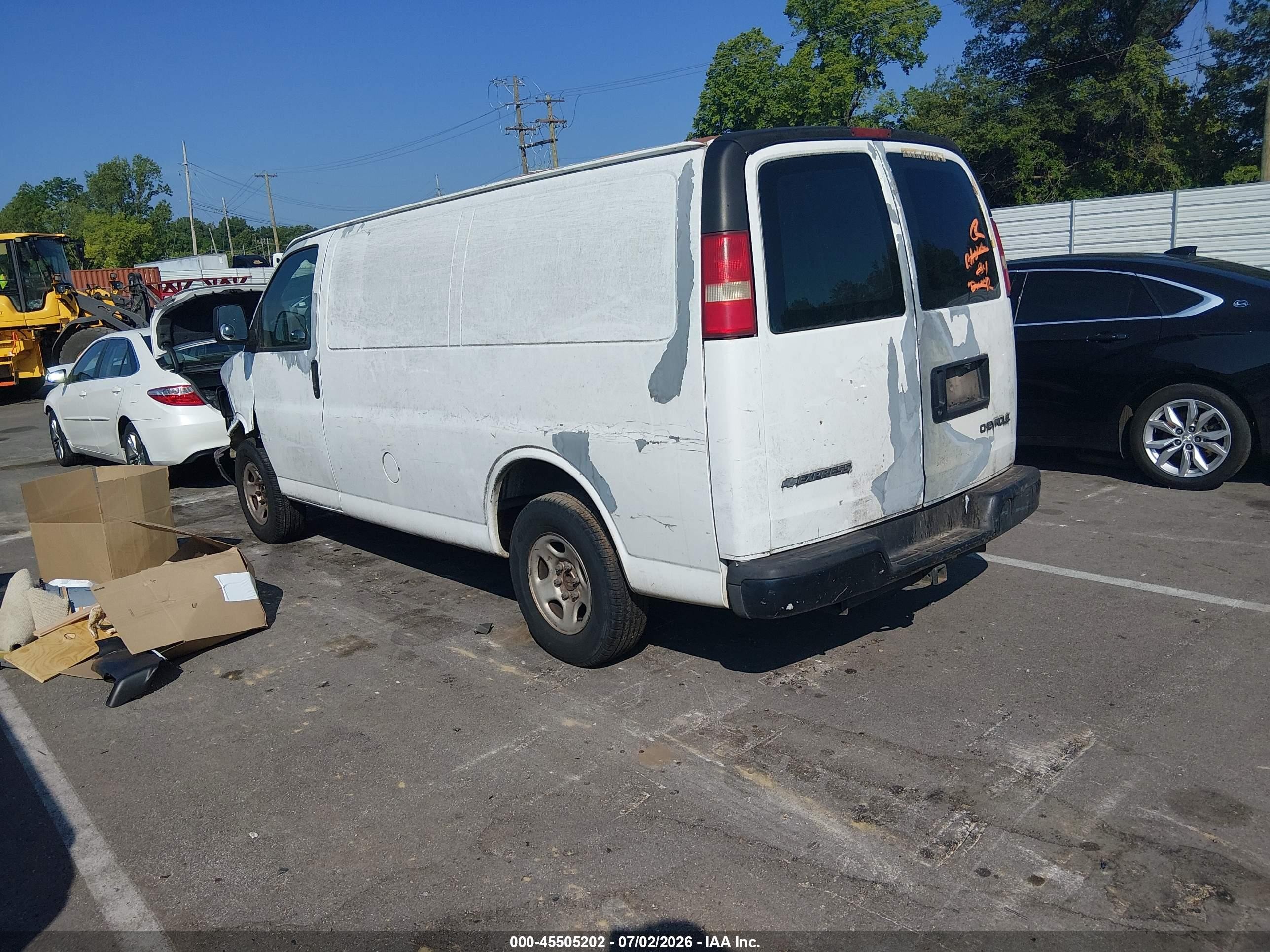 2006 Chevrolet Express Work Van White vin: 1GCFG15X661259855