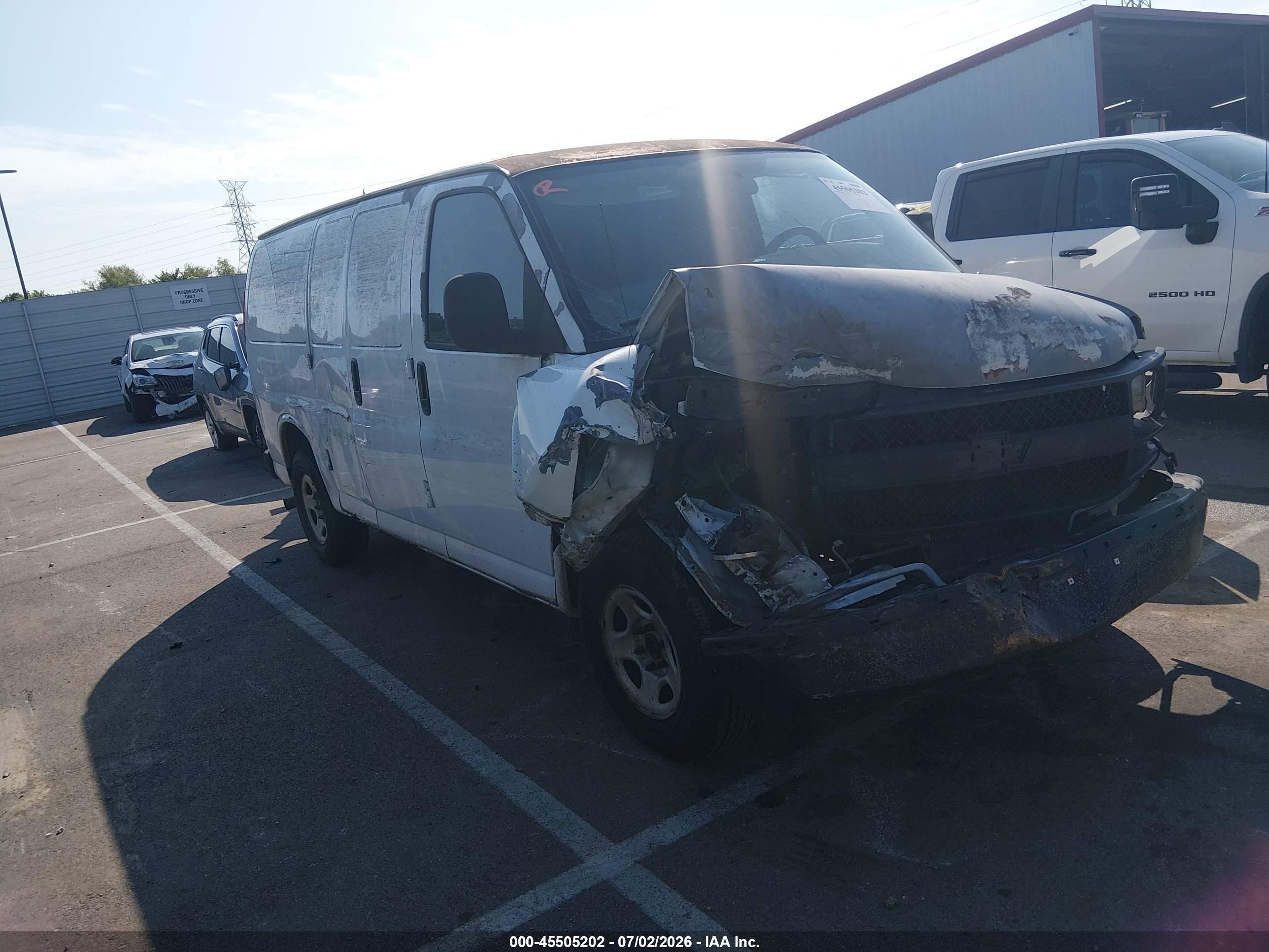2006 Chevrolet Express Work Van White vin: 1GCFG15X661259855