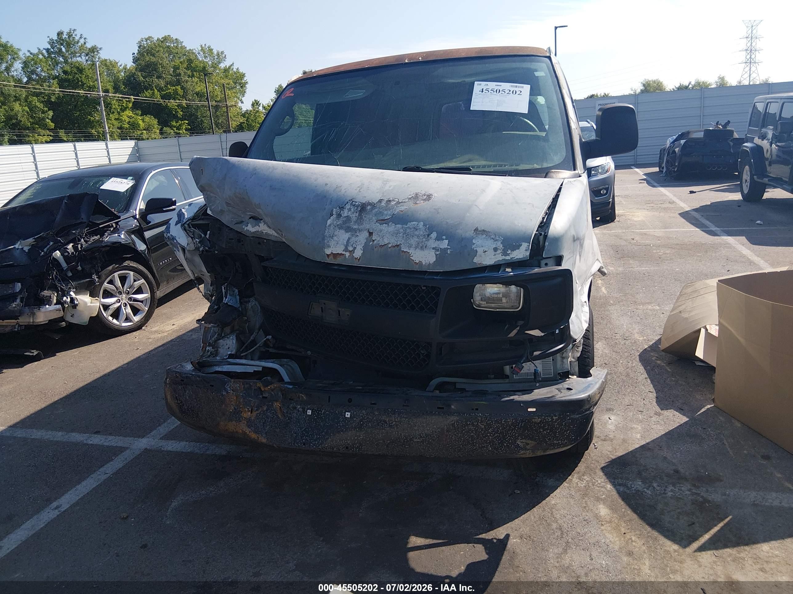 2006 Chevrolet Express Work Van White vin: 1GCFG15X661259855