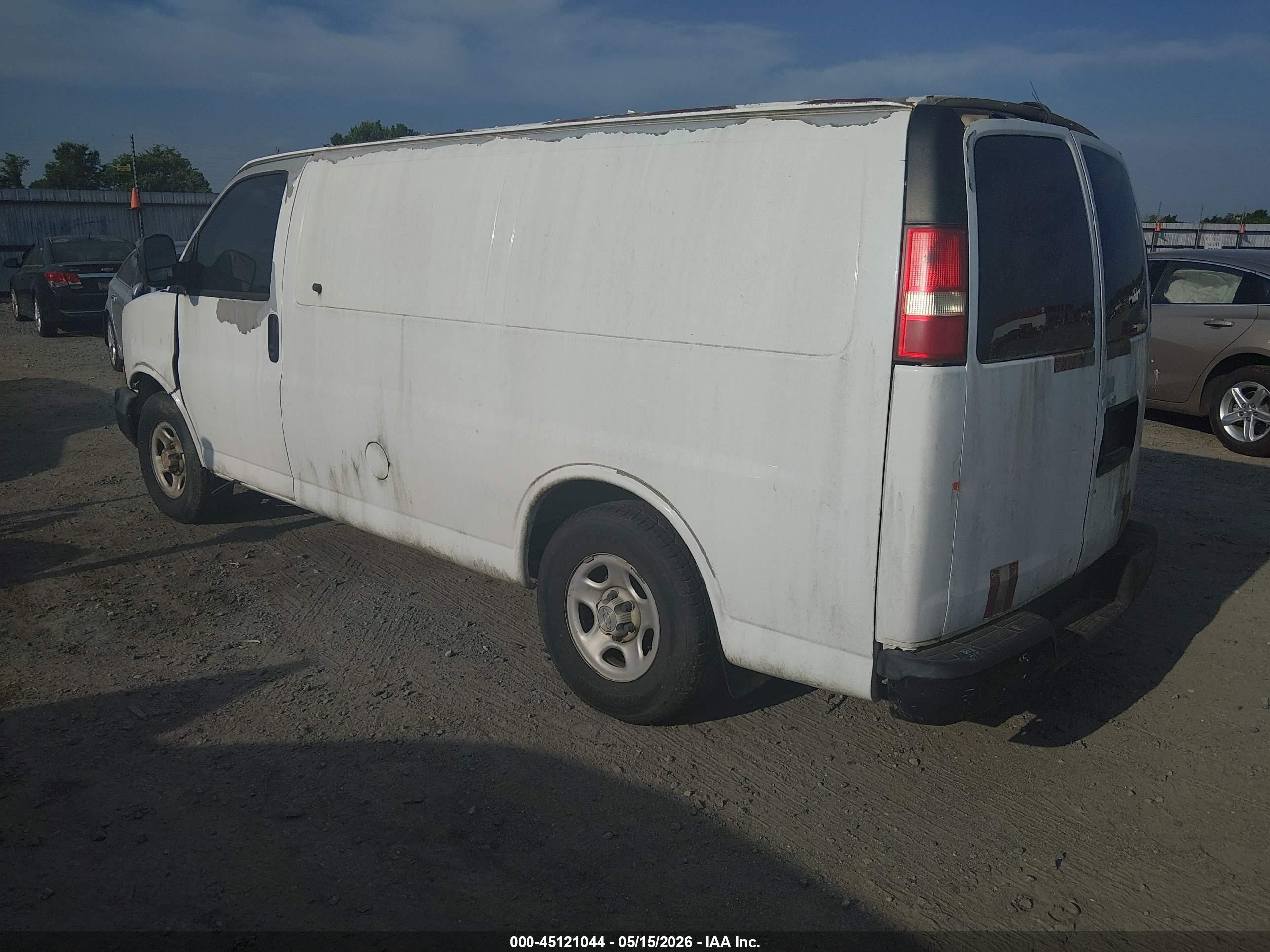 2008 Chevrolet Express Work Van White vin: 1GCFG15X881196521