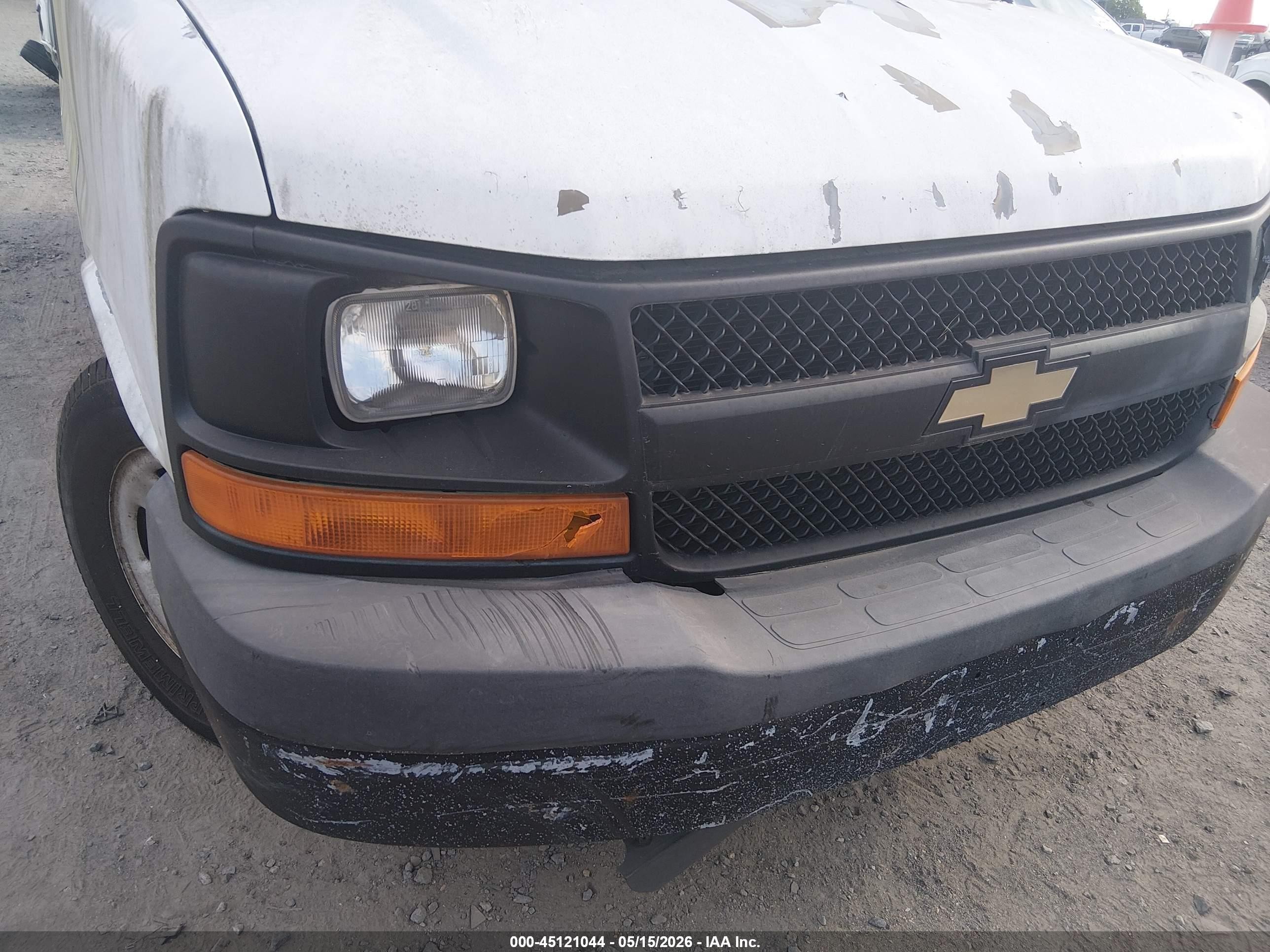 2008 Chevrolet Express Work Van White vin: 1GCFG15X881196521