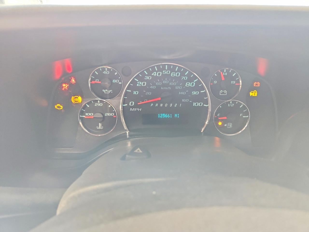 2009 Chevrolet Express G1500 White vin: 1GCFG15X891146154