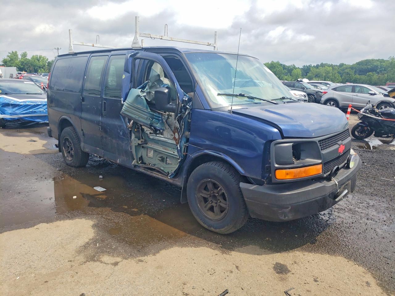 2004 Chevrolet Express G1500 Blue vin: 1GCFG15X941176515