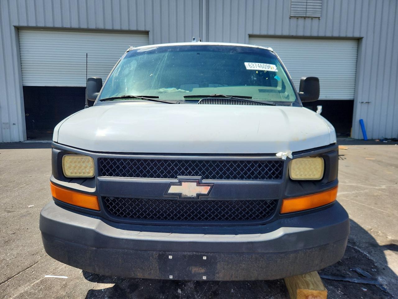 2007 Chevrolet Express G1500 Белый vin: 1GCFG15X971102998