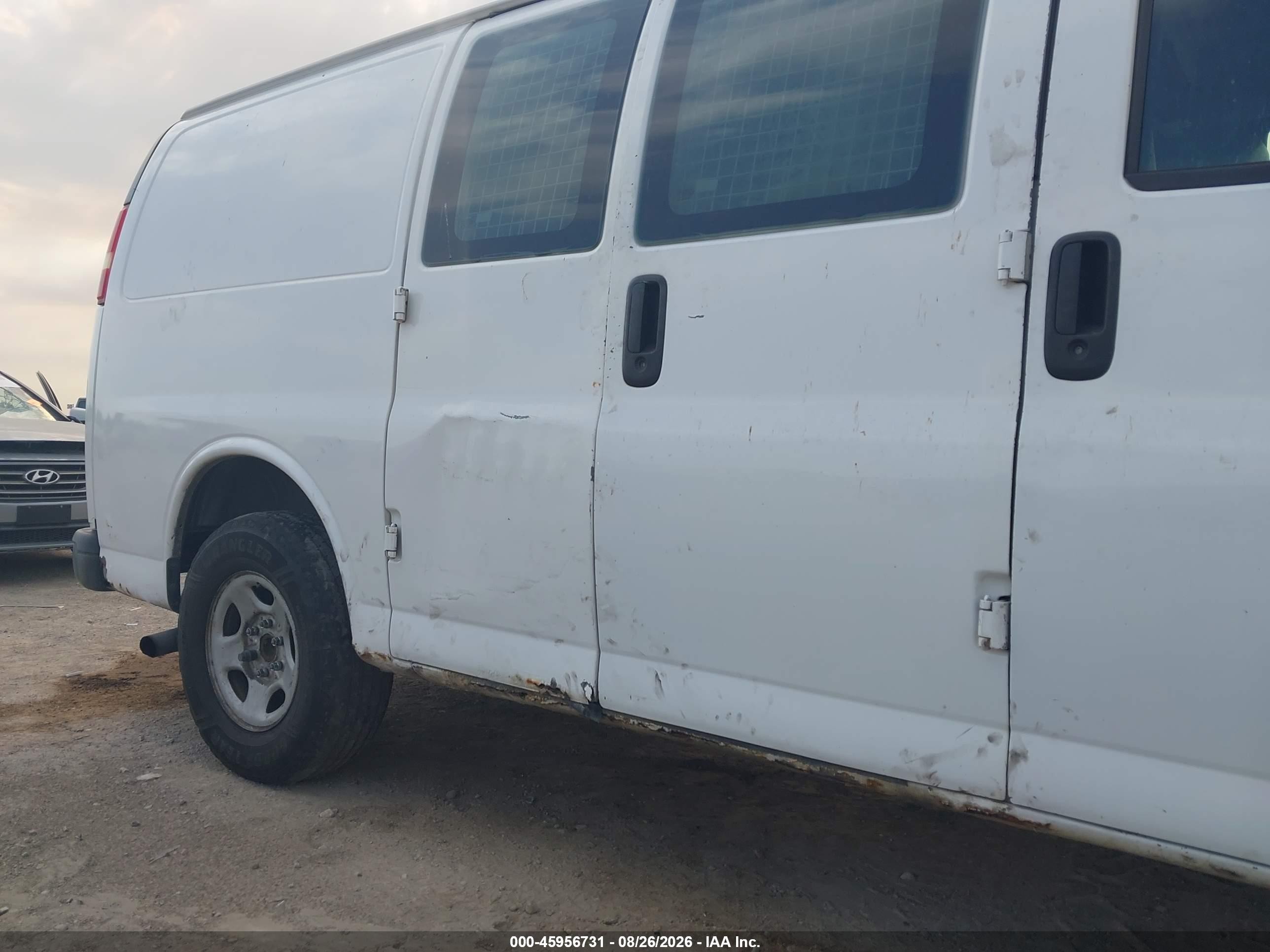 2007 Chevrolet Express Work Van White vin: 1GCFG15X971113158
