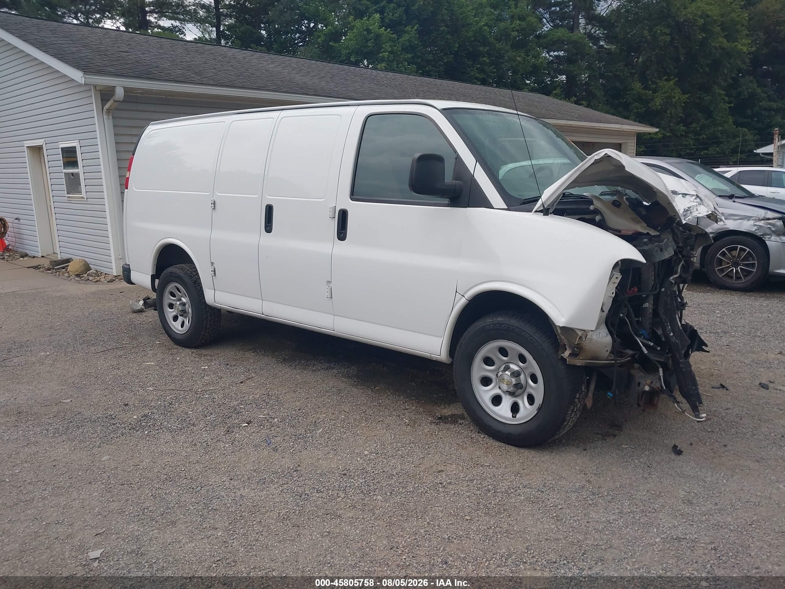 2009 Chevrolet Express Work Van White vin: 1GCFG15X991149497