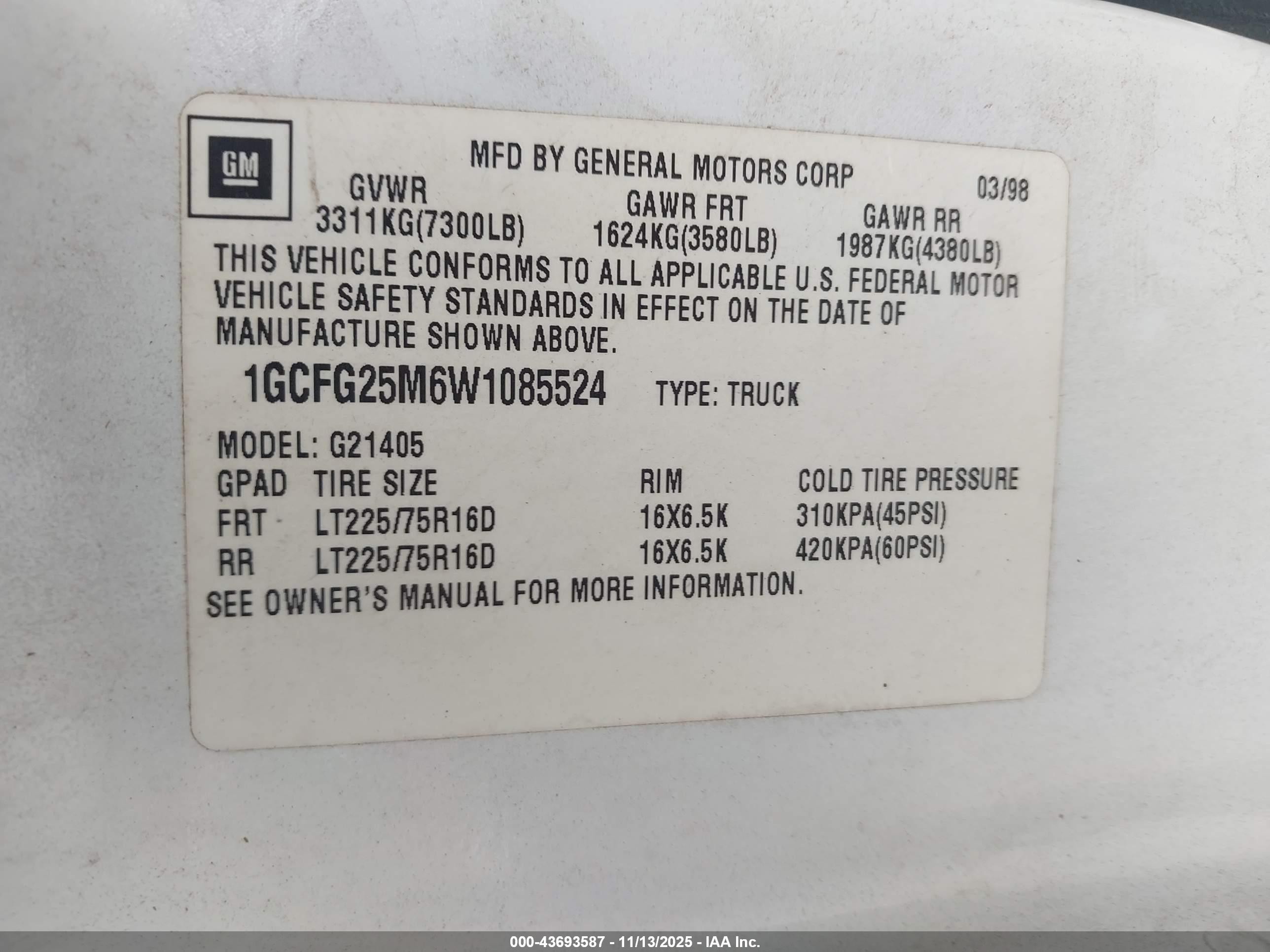 1998 Chevrolet Chevy Van G2500 White vin: 1GCFG25M6W1085524