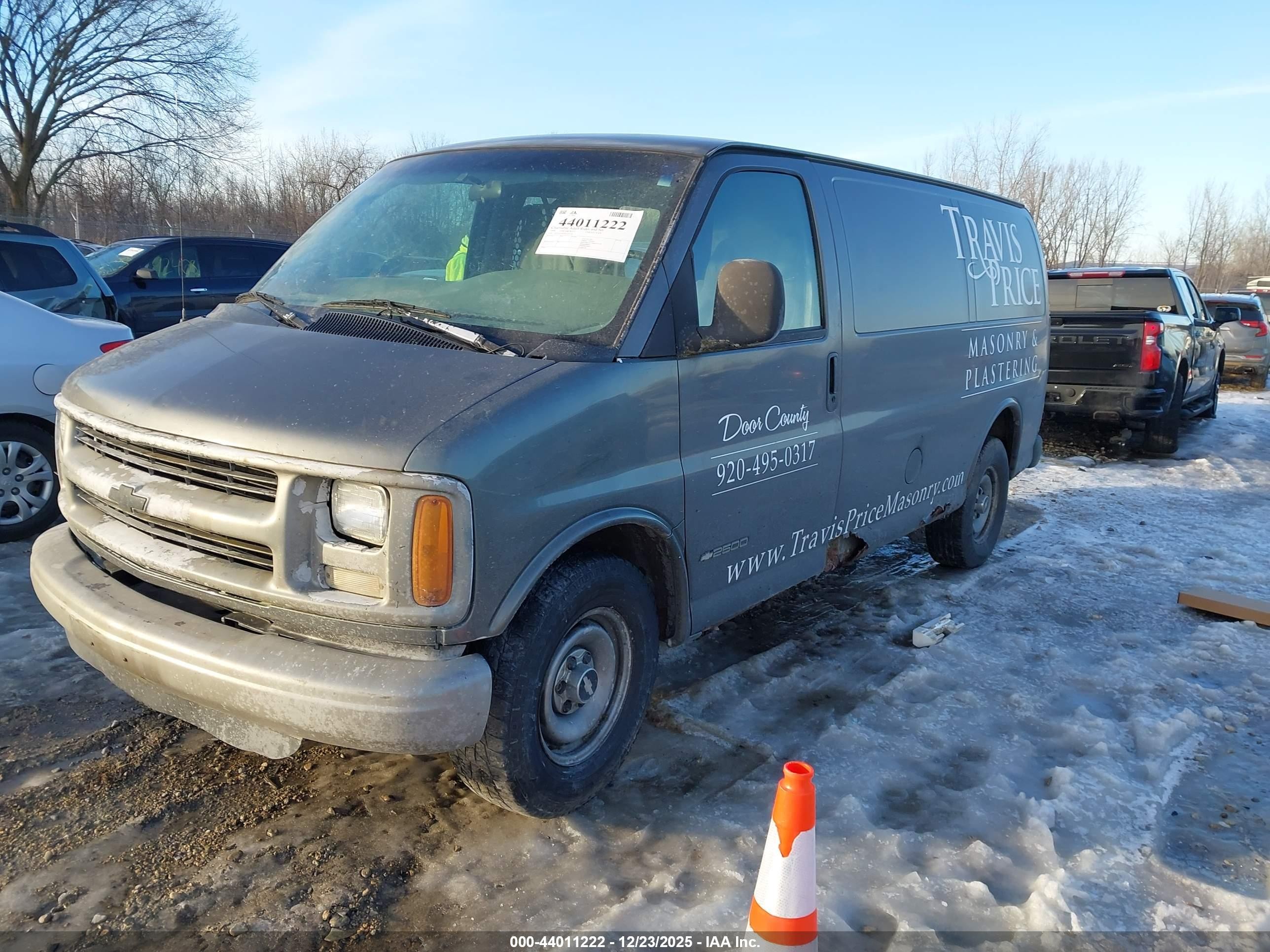 1998 Chevrolet Chevy Van G2500 Silver vin: 1GCFG25M7W1105554