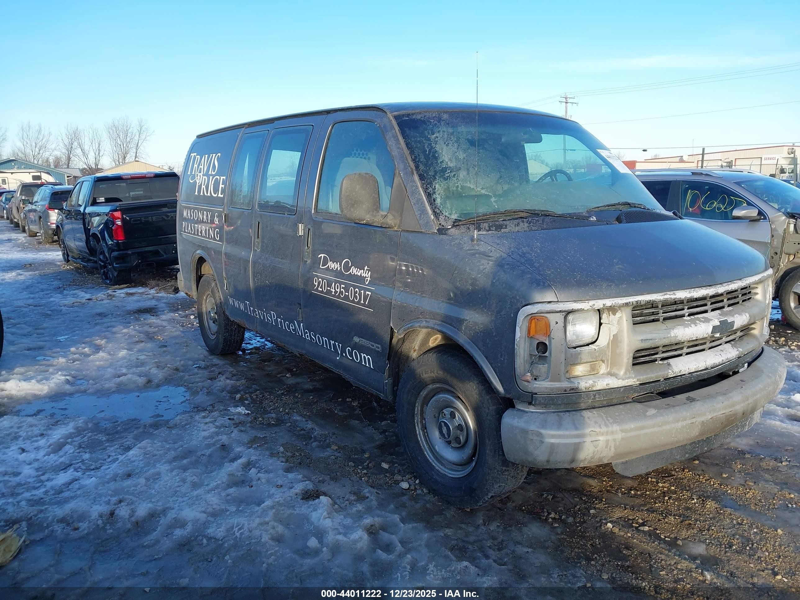 1998 Chevrolet Chevy Van G2500 Silver vin: 1GCFG25M7W1105554