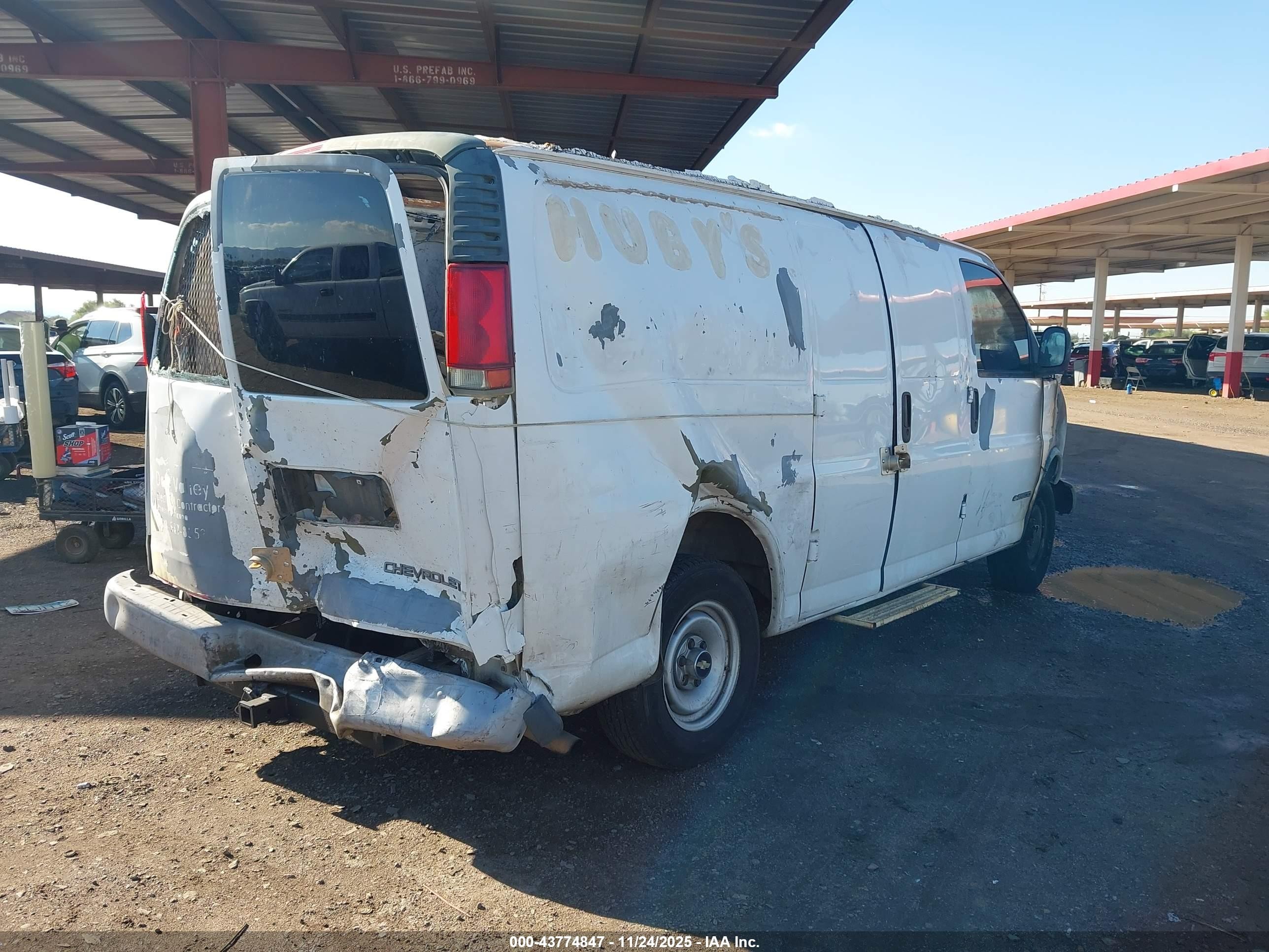 1998 Chevrolet Chevy Van G2500 White vin: 1GCFG25M9W1021476