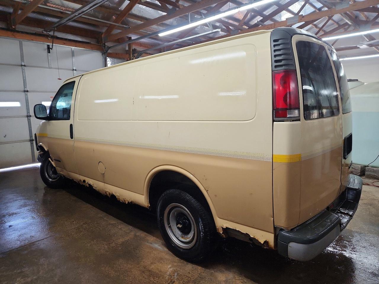 1996 Chevrolet G20 Желто-коричневый vin: 1GCFG25R2T1033847