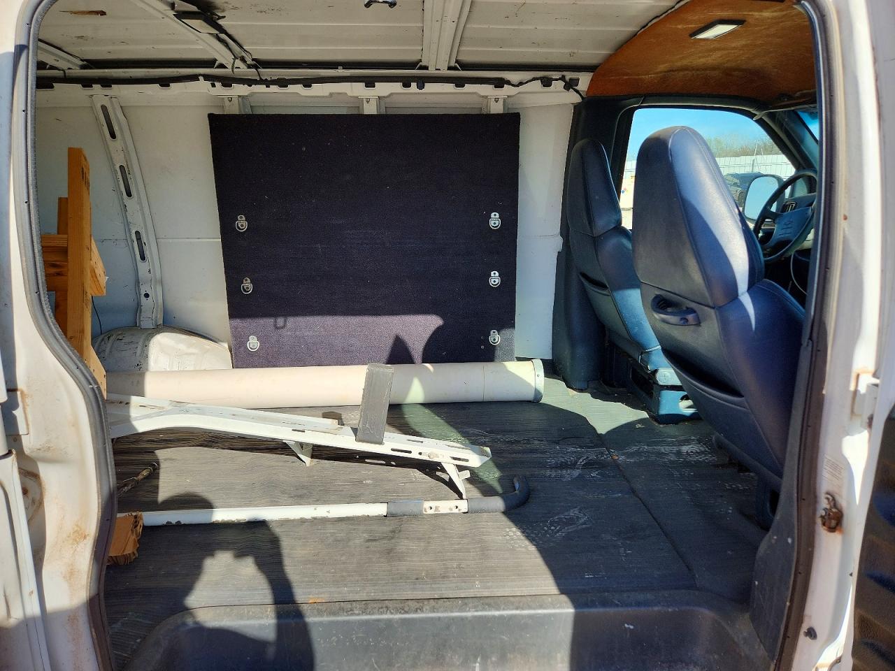 1997 Chevrolet Express 2500 Utility / Service Van White vin: 1GCFG25R9V1046694
