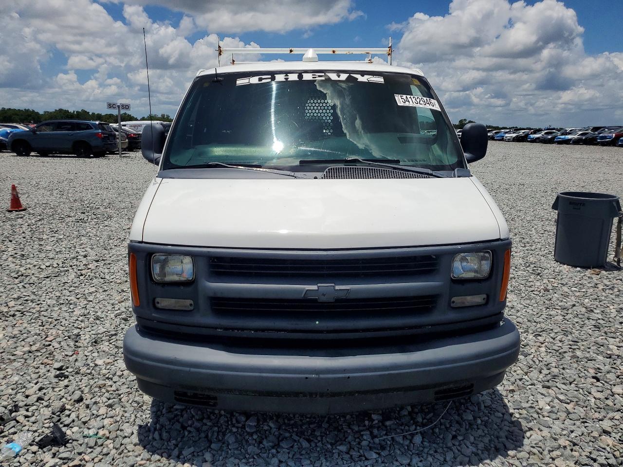 1999 Chevrolet Express G2500 Белый vin: 1GCFG25W6X1039758