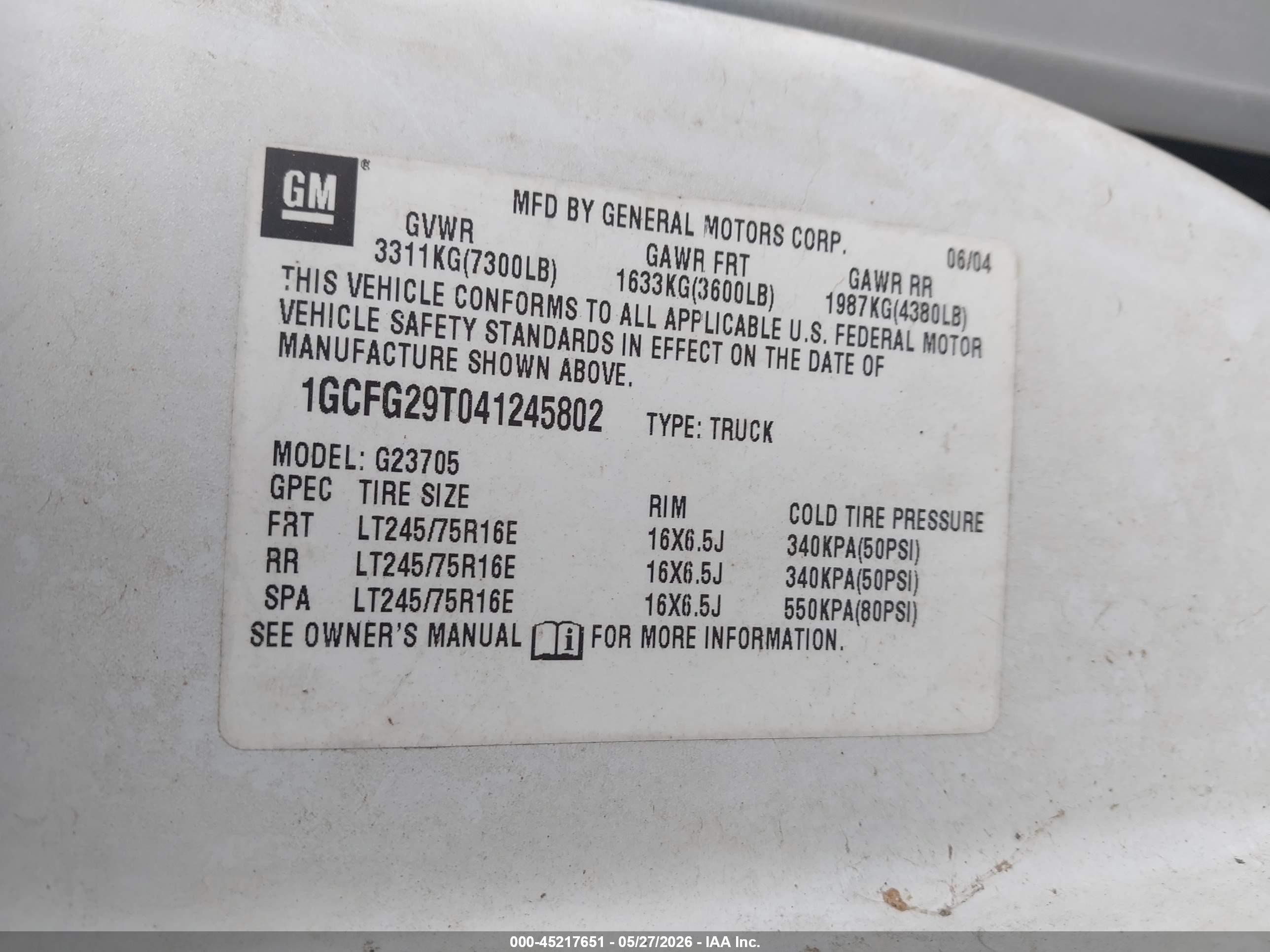 2004 Chevrolet Express   White vin: 1GCFG29T041245802