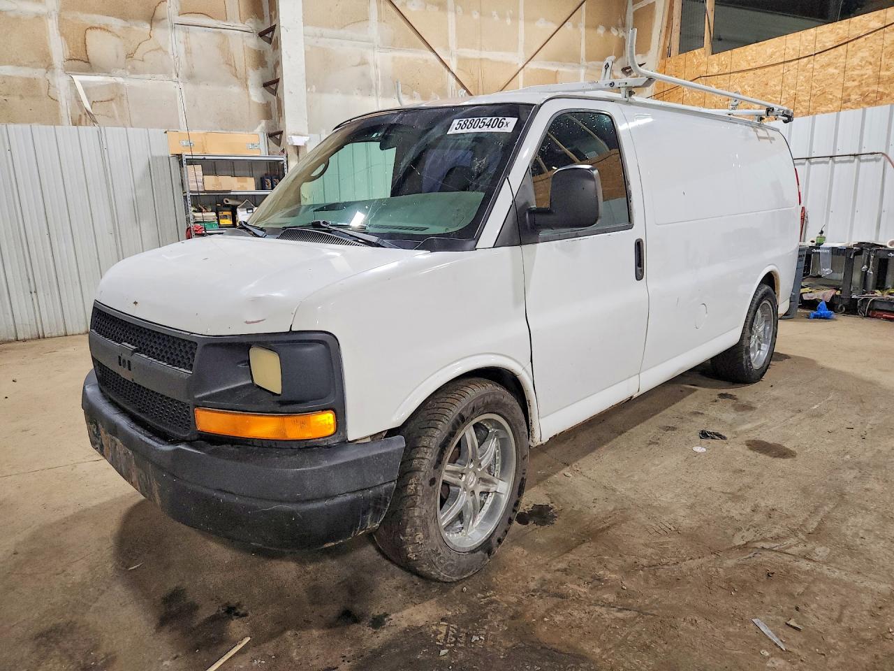 2007 Chevrolet Express G1500 White vin: 1GCFH15T471238238