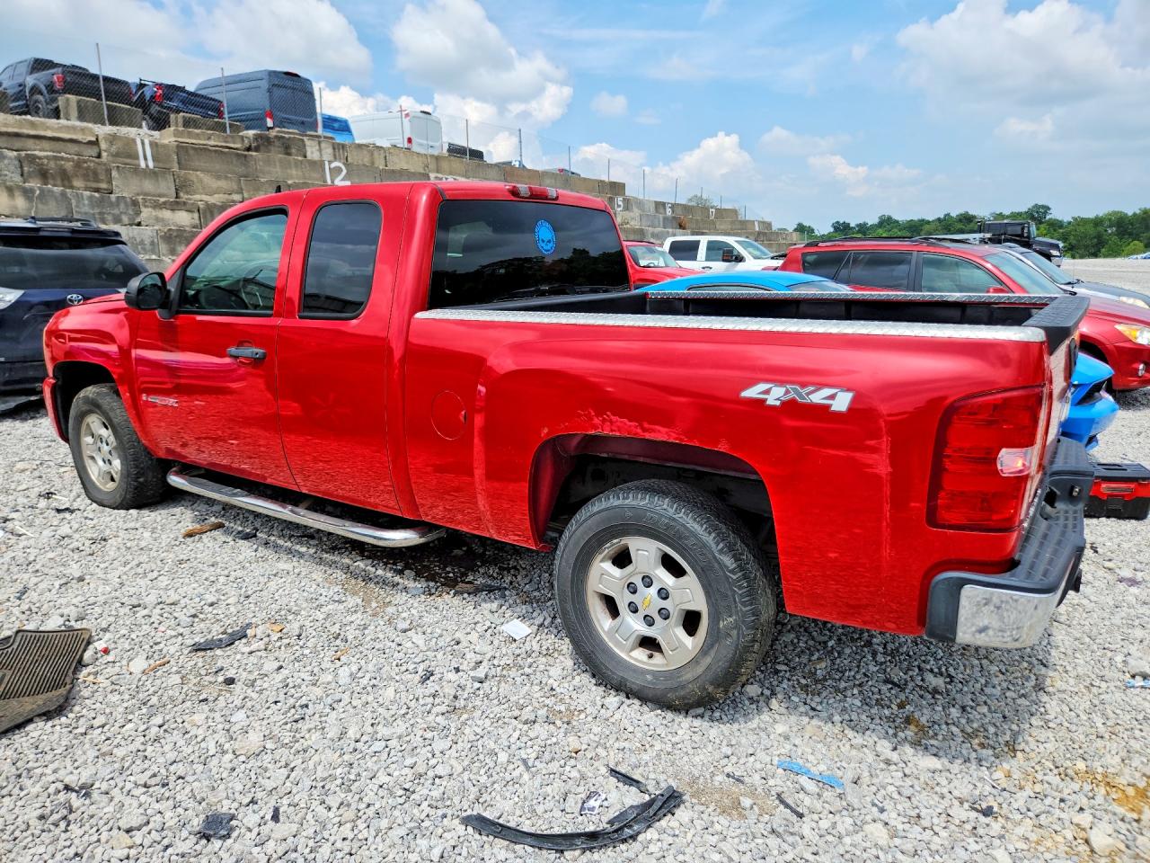2007 Chevrolet Silverado K1500 Red vin: 1GCFK19Y57Z635580