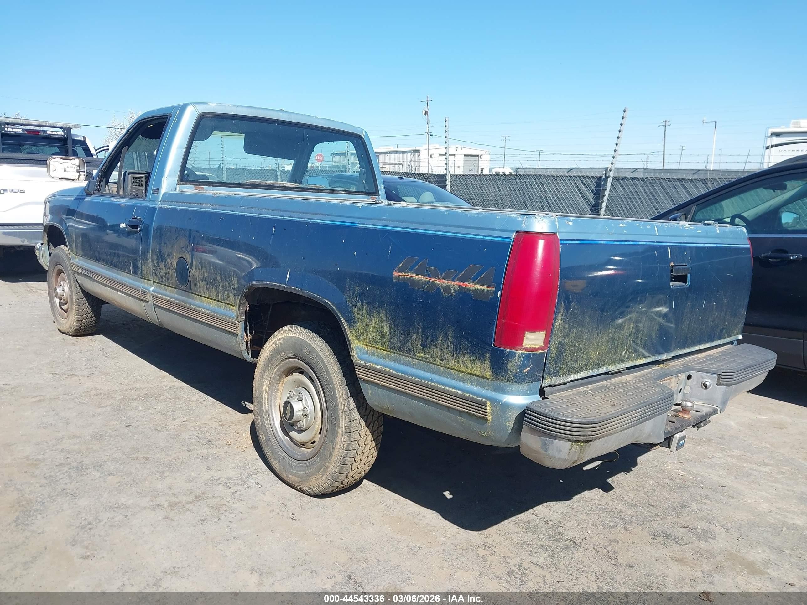 1991 Chevrolet Gmt-400 K2500 Синий vin: 1GCFK24K4MZ155454
