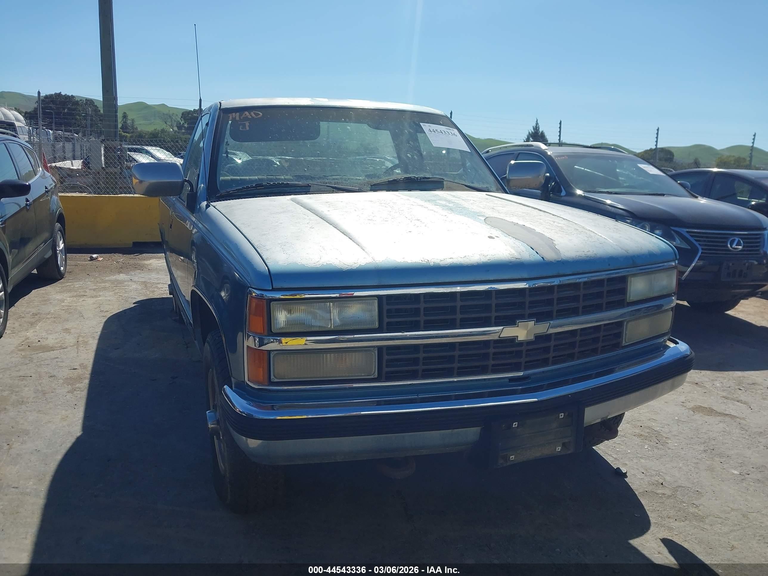 1991 Chevrolet Gmt-400 K2500 Синий vin: 1GCFK24K4MZ155454