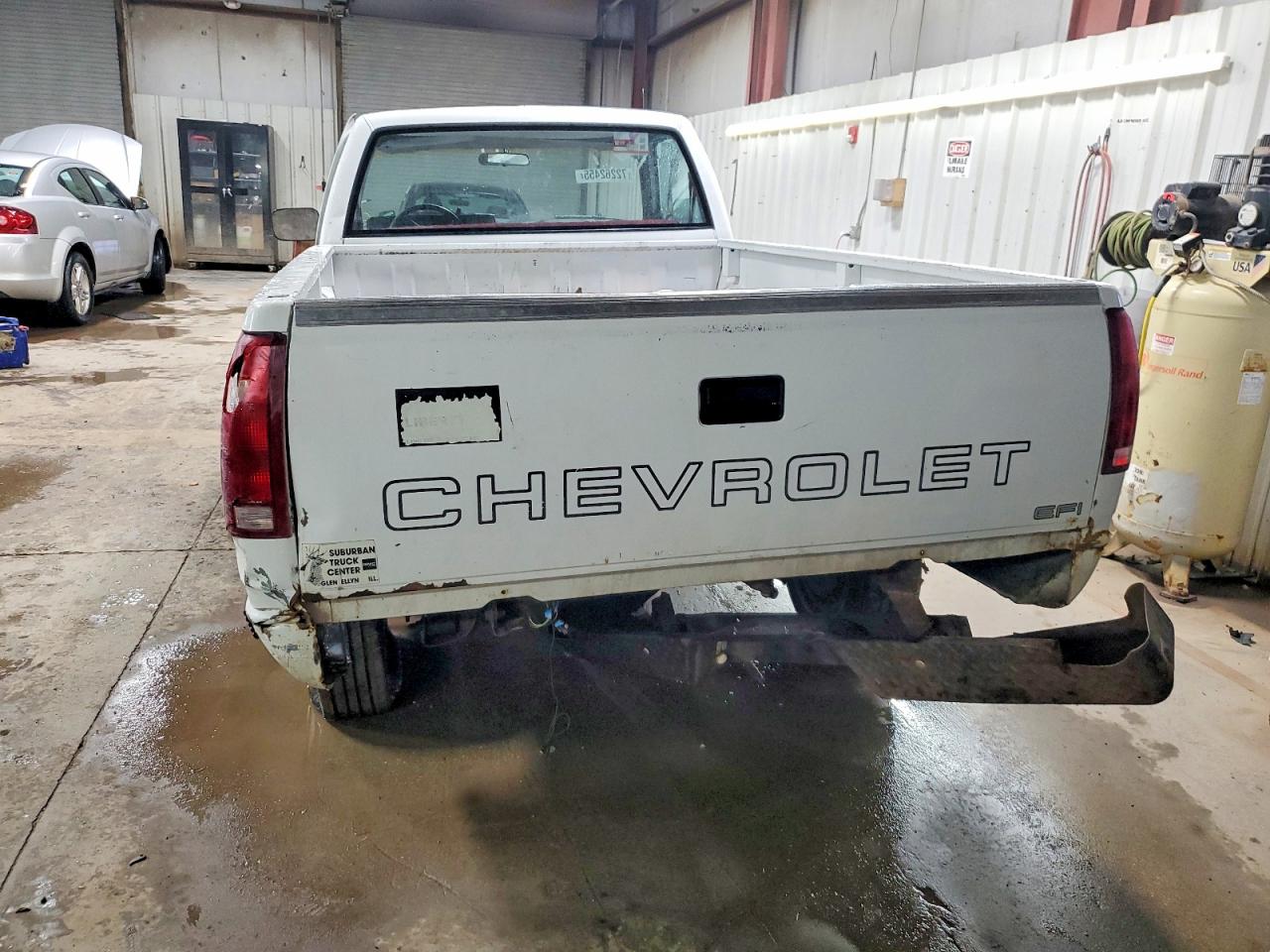 1988 Chevrolet Gmt-400 K2500 Белый vin: 1GCFK24K5JZ172792