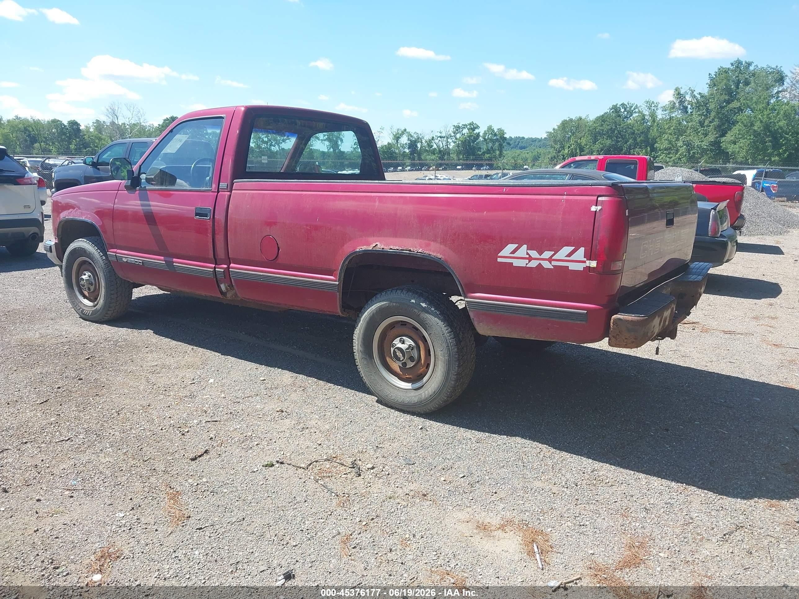 1991 Chevrolet Gmt-400 K2500 Red vin: 1GCFK24K5ME164283