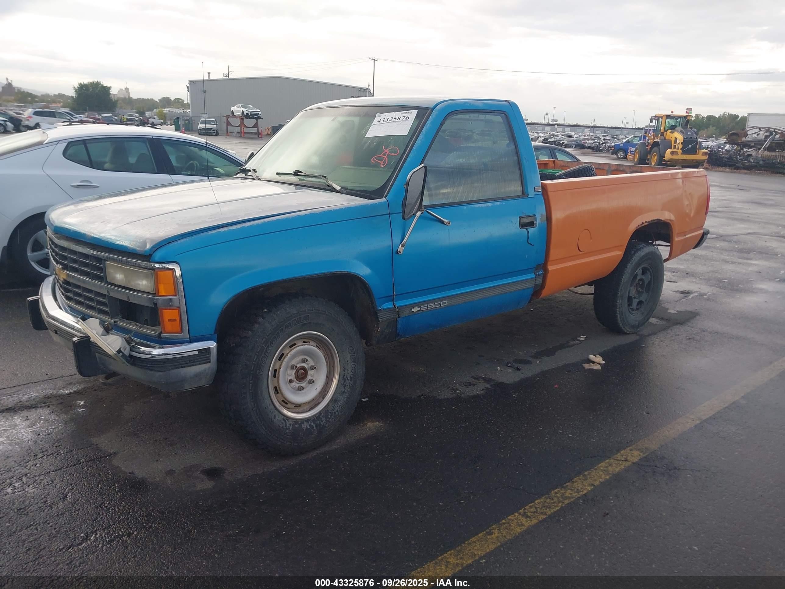 1991 Chevrolet Gmt-400 K2500 Blue vin: 1GCFK24K6MZ160977