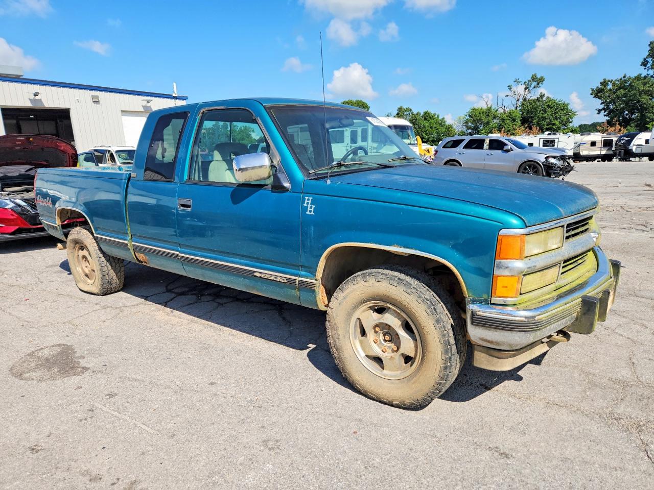1994 Chevrolet Gmt-400 K2500 Зеленый vin: 1GCFK29K3RE265953