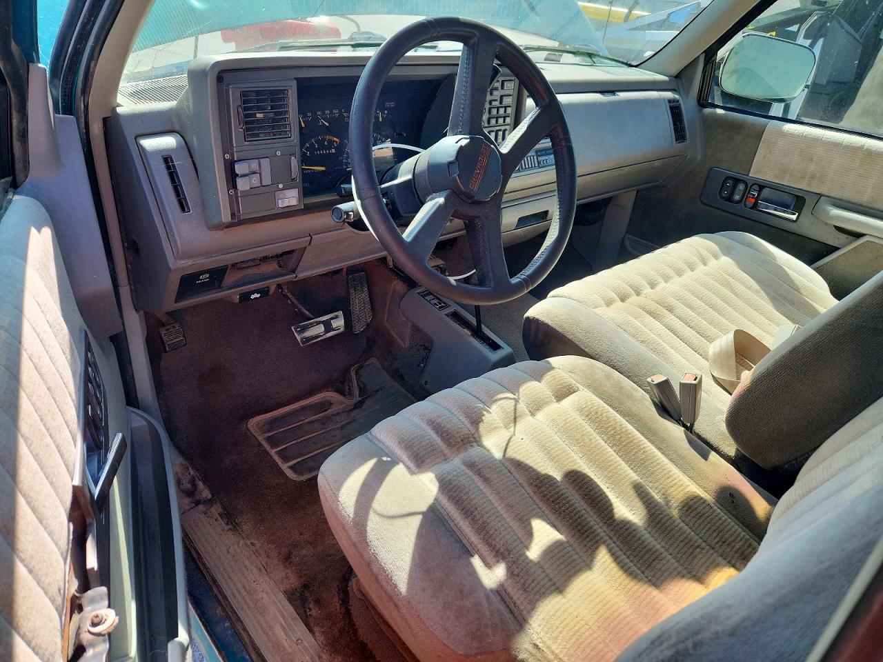 1994 Chevrolet Gmt-400 K2500 Зеленый vin: 1GCFK29K3RE265953
