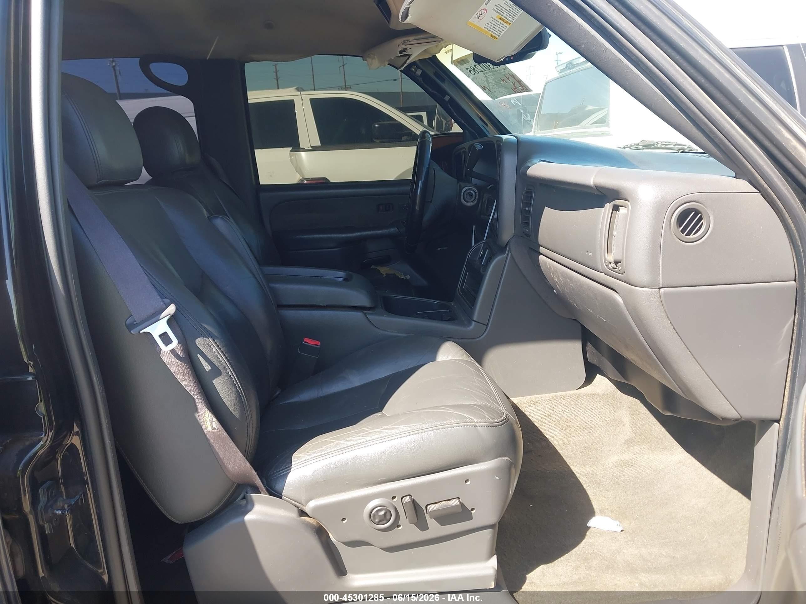 2003 Chevrolet Silverado 1500hd Lt Gray vin: 1GCGC13U23F112231