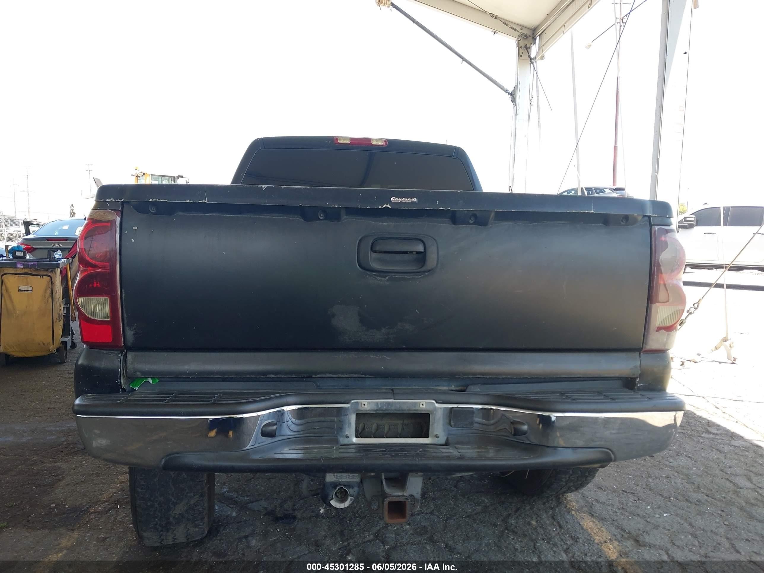 2003 Chevrolet Silverado 1500hd Lt Gray vin: 1GCGC13U23F112231