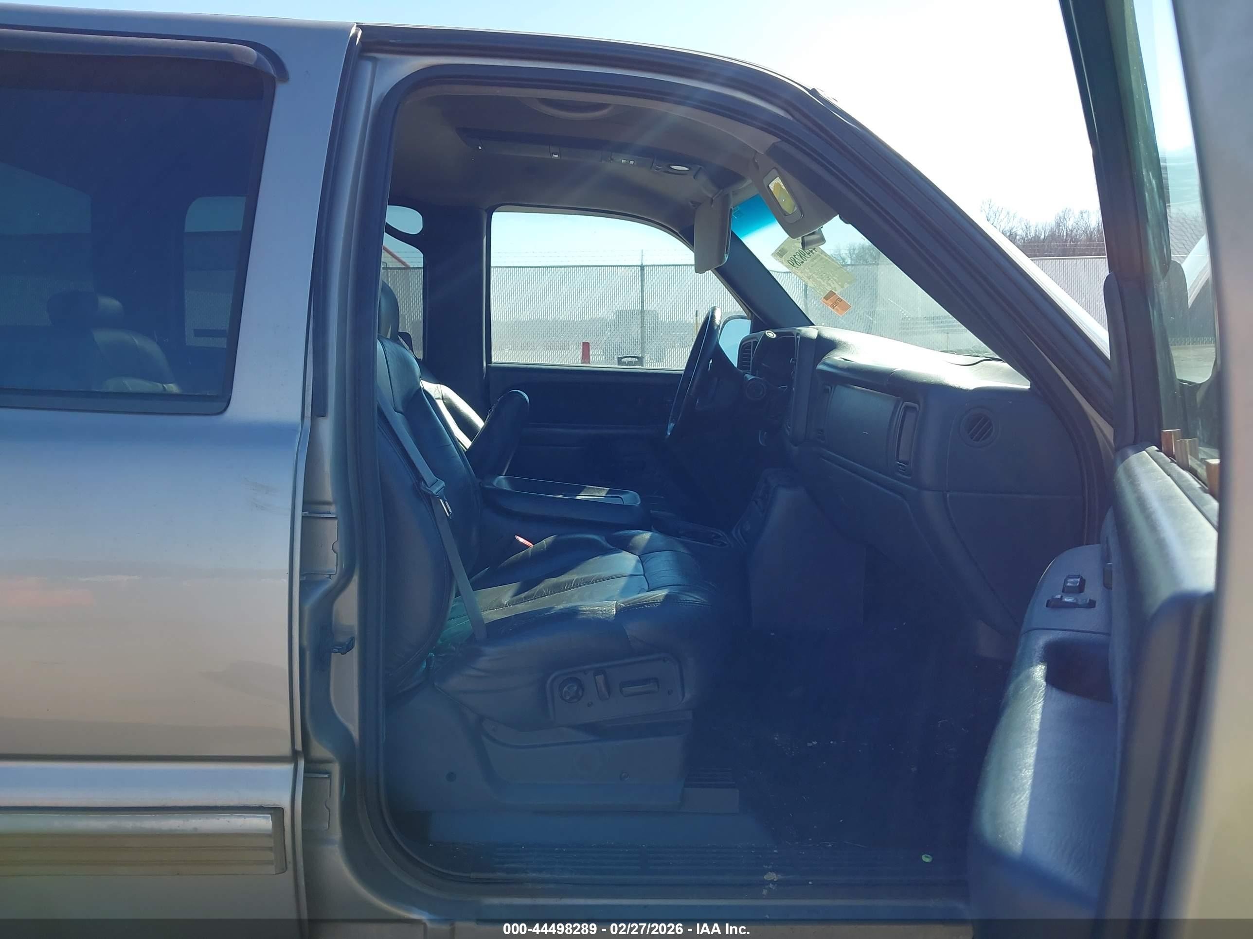 2002 Chevrolet Silverado 1500hd Lt Gray vin: 1GCGC13U42F105277