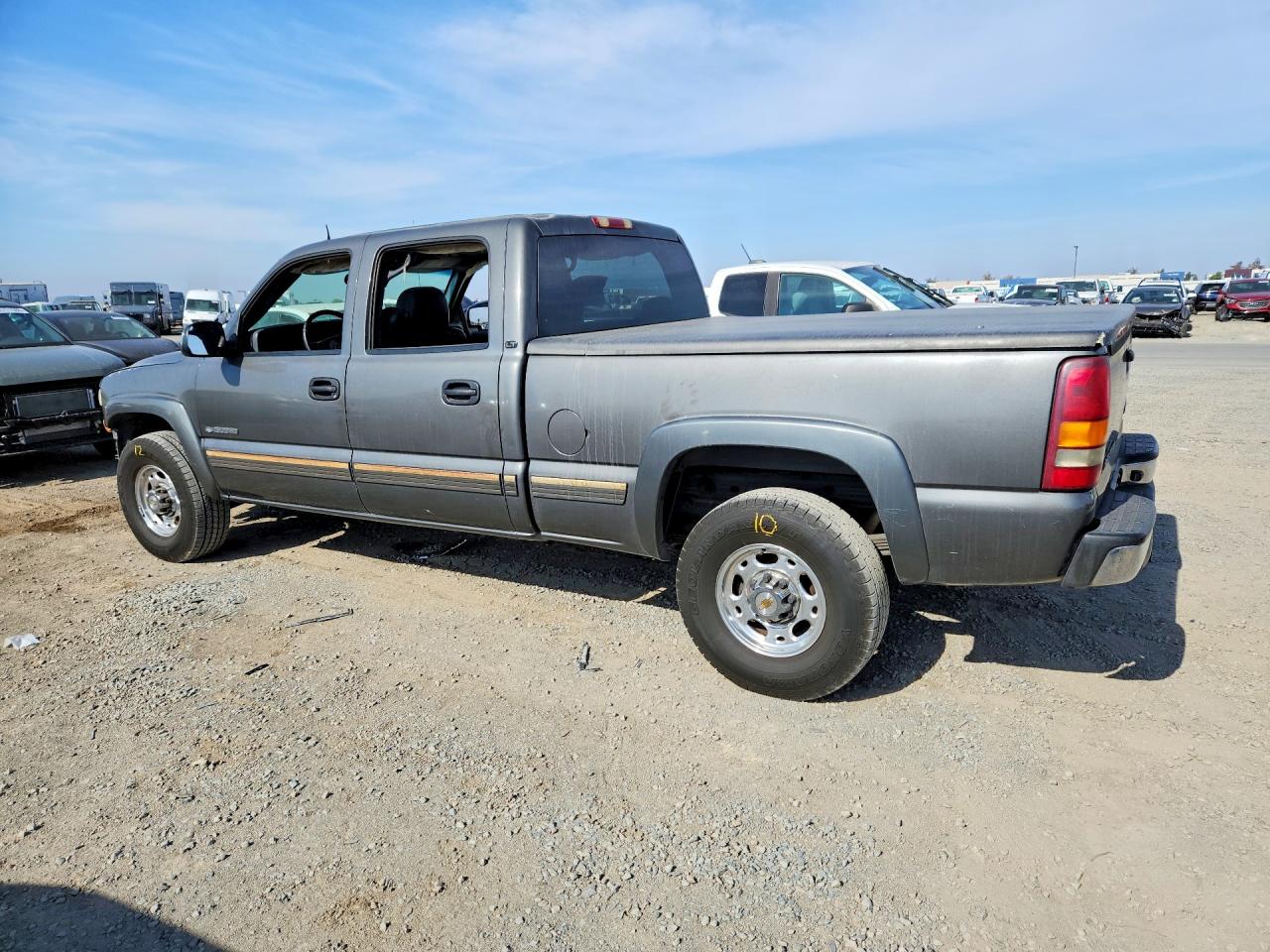 2002 Chevrolet Silverado C1500 Heavy Duty Silver vin: 1GCGC13U42F214869