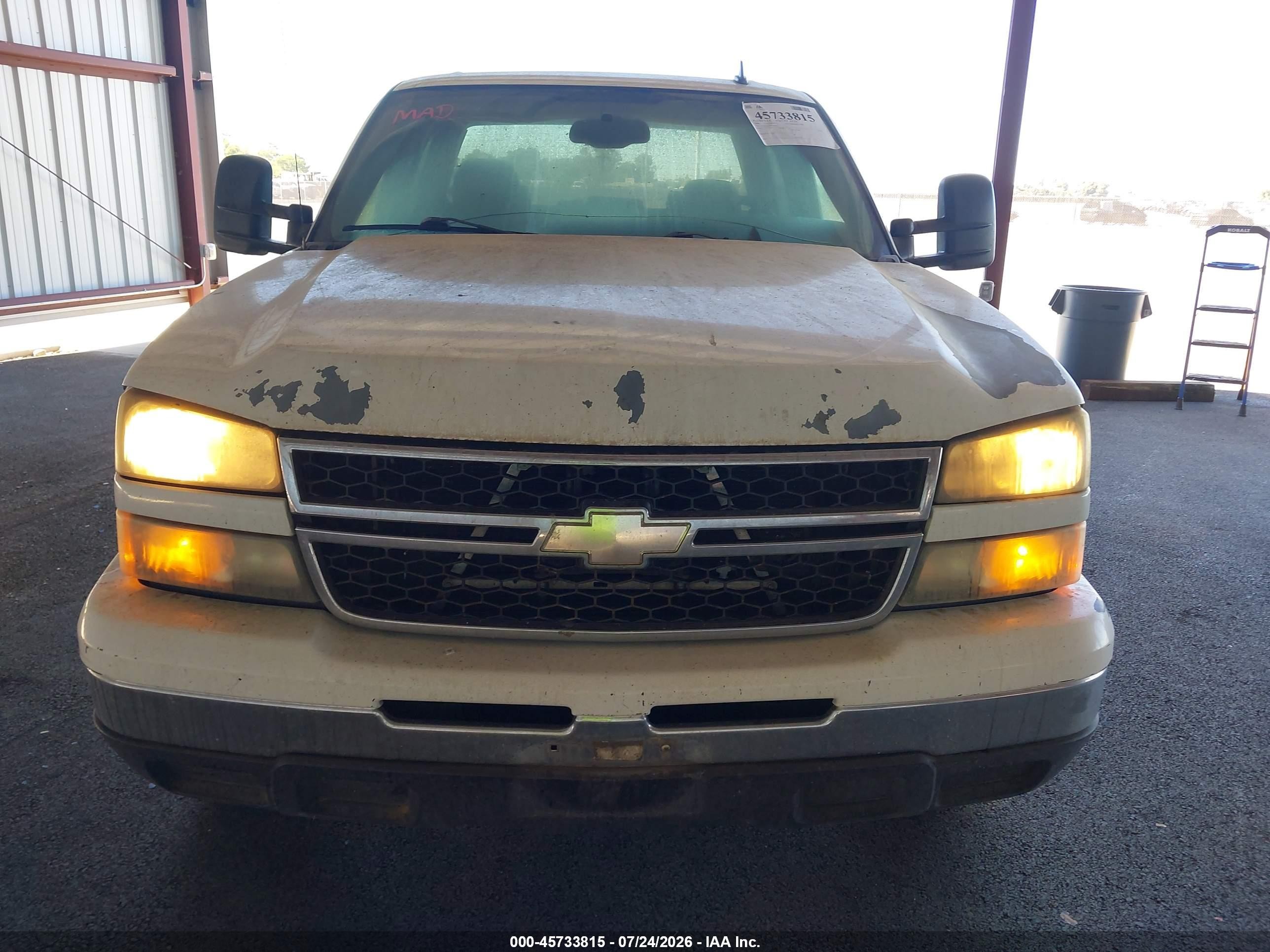 2006 Chevrolet Silverado 1500hd Lt1 White vin: 1GCGC13U46F268436