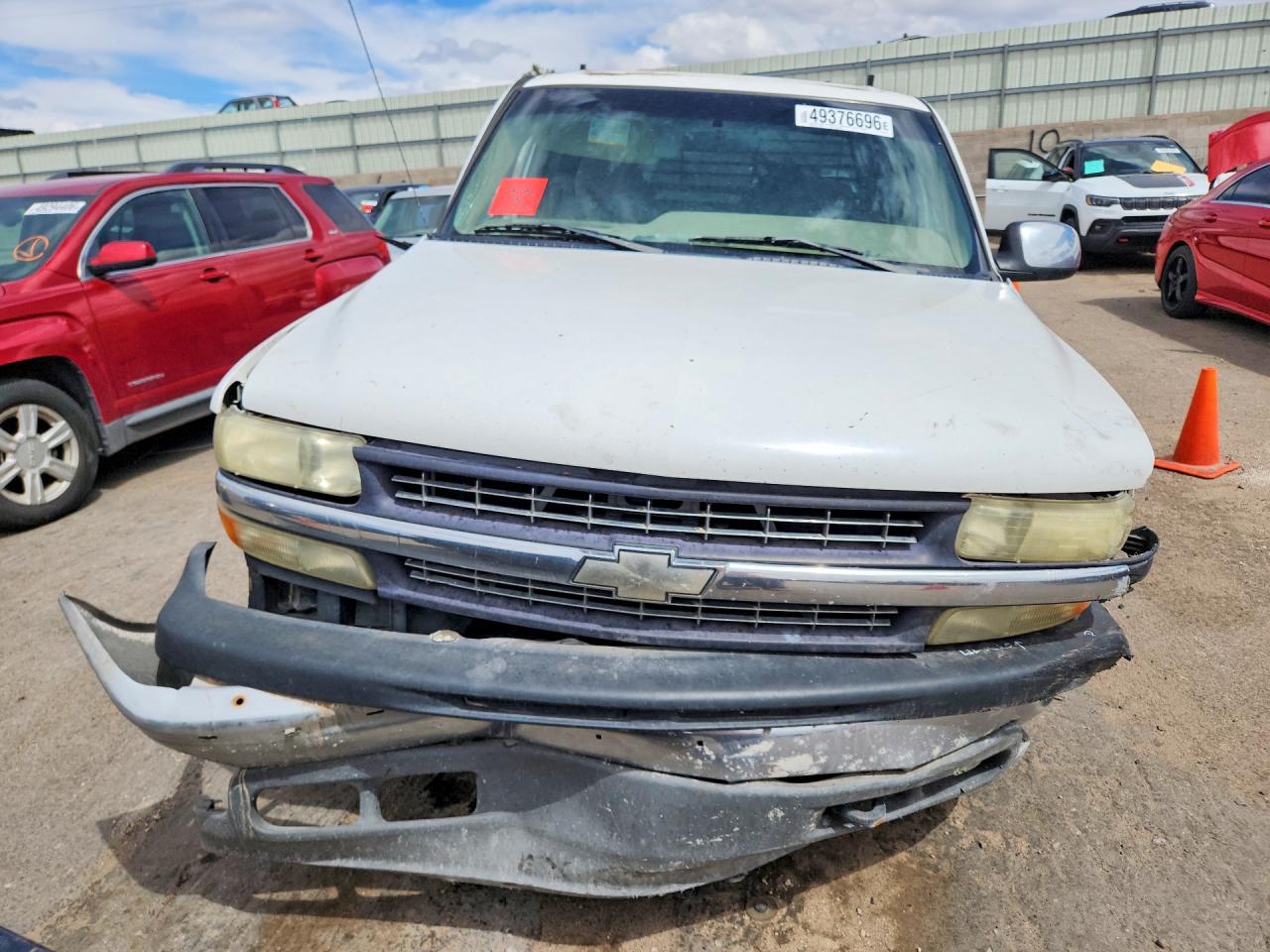 2002 Chevrolet Silverado C1500 Heavy Duty White vin: 1GCGC13U52F154813