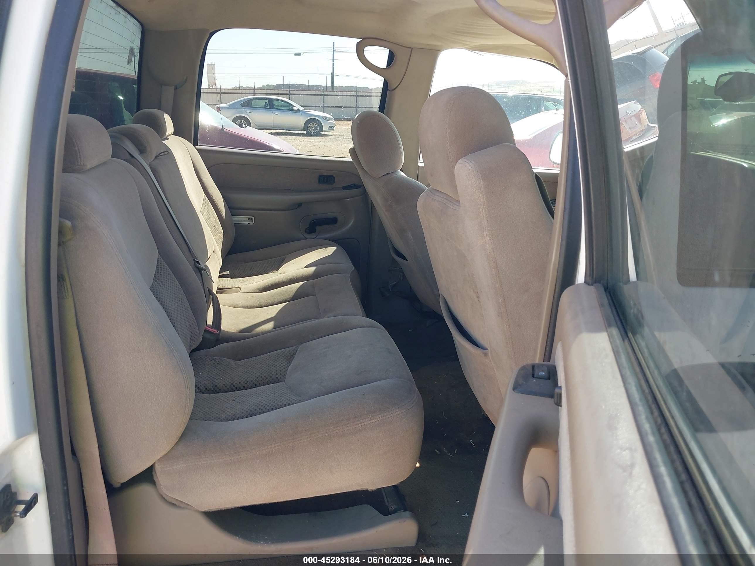 2003 Chevrolet Silverado 1500hd Ls White vin: 1GCGC13U63F149198