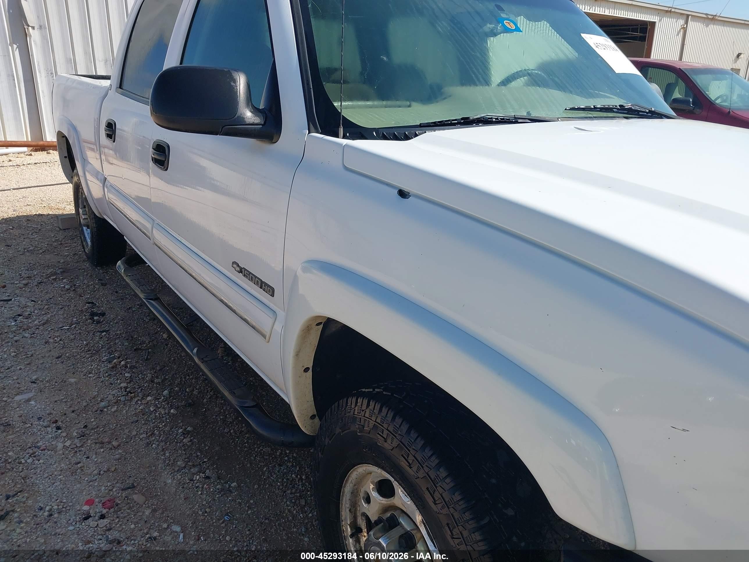 2003 Chevrolet Silverado 1500hd Ls White vin: 1GCGC13U63F149198