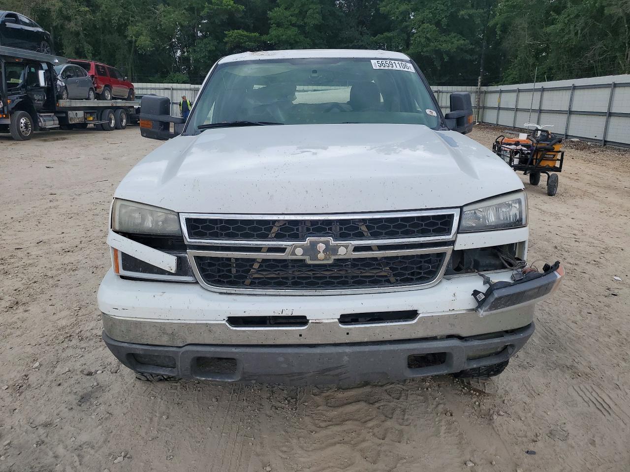 2006 Chevrolet Silverado C1500 Heavy Duty White vin: 1GCGC13U86F120032