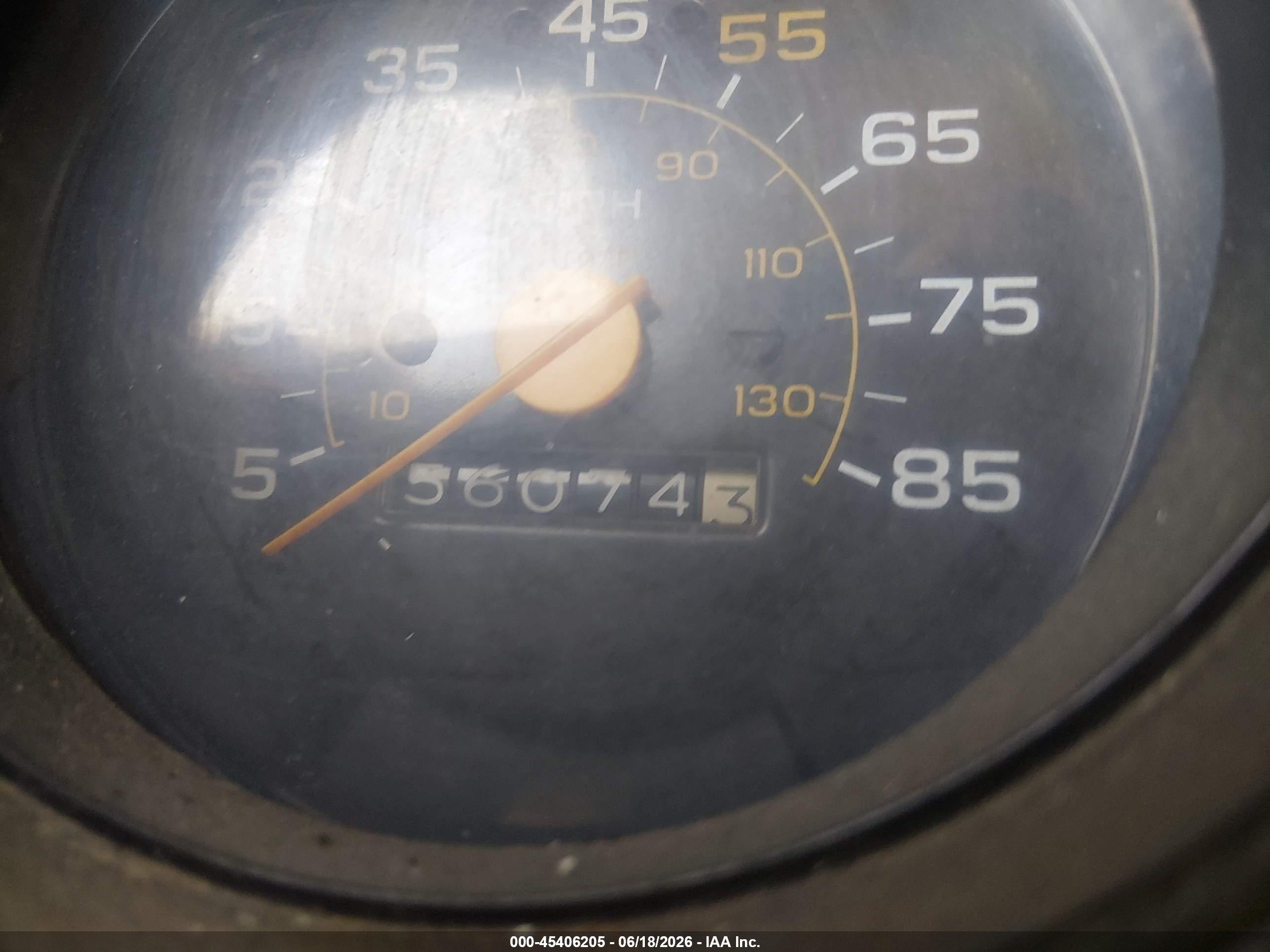 1983 Chevrolet C20   Yellow vin: 1GCGC23M6DS117267
