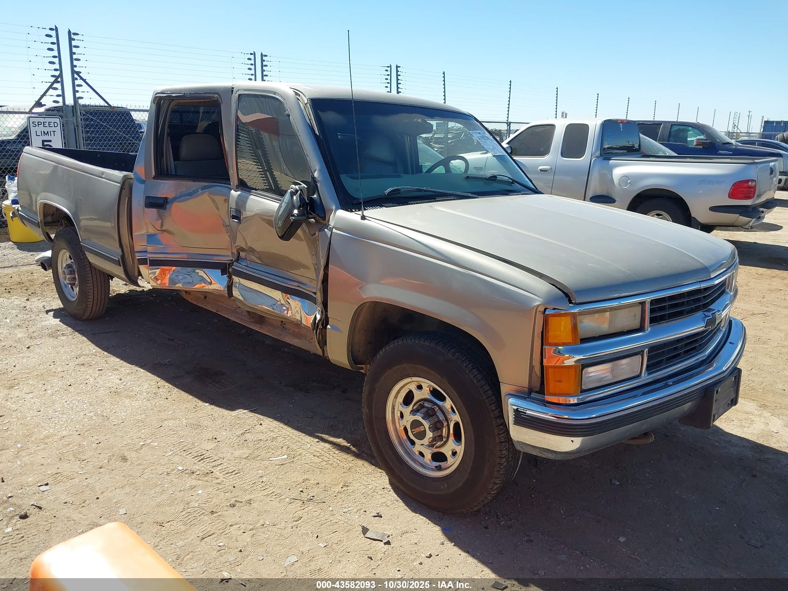 2000 Chevrolet C2500   Pewter vin: 1GCGC23R4YF517287