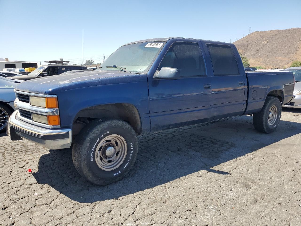 1GCGC23R8YF414759