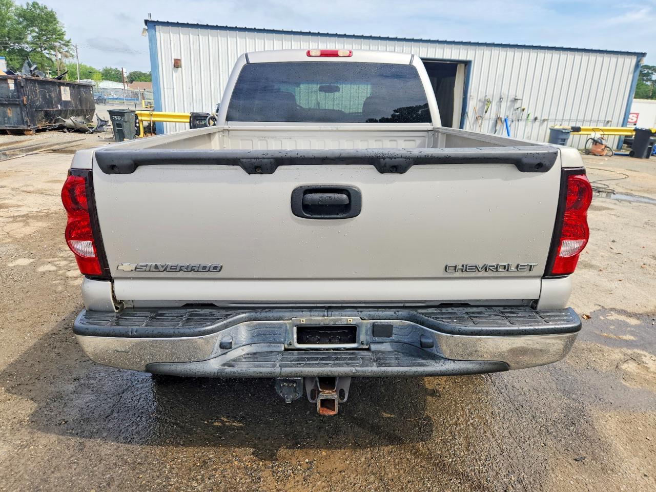 2004 Chevrolet Silverado C2500 Серебряный vin: 1GCGC23U14F201103