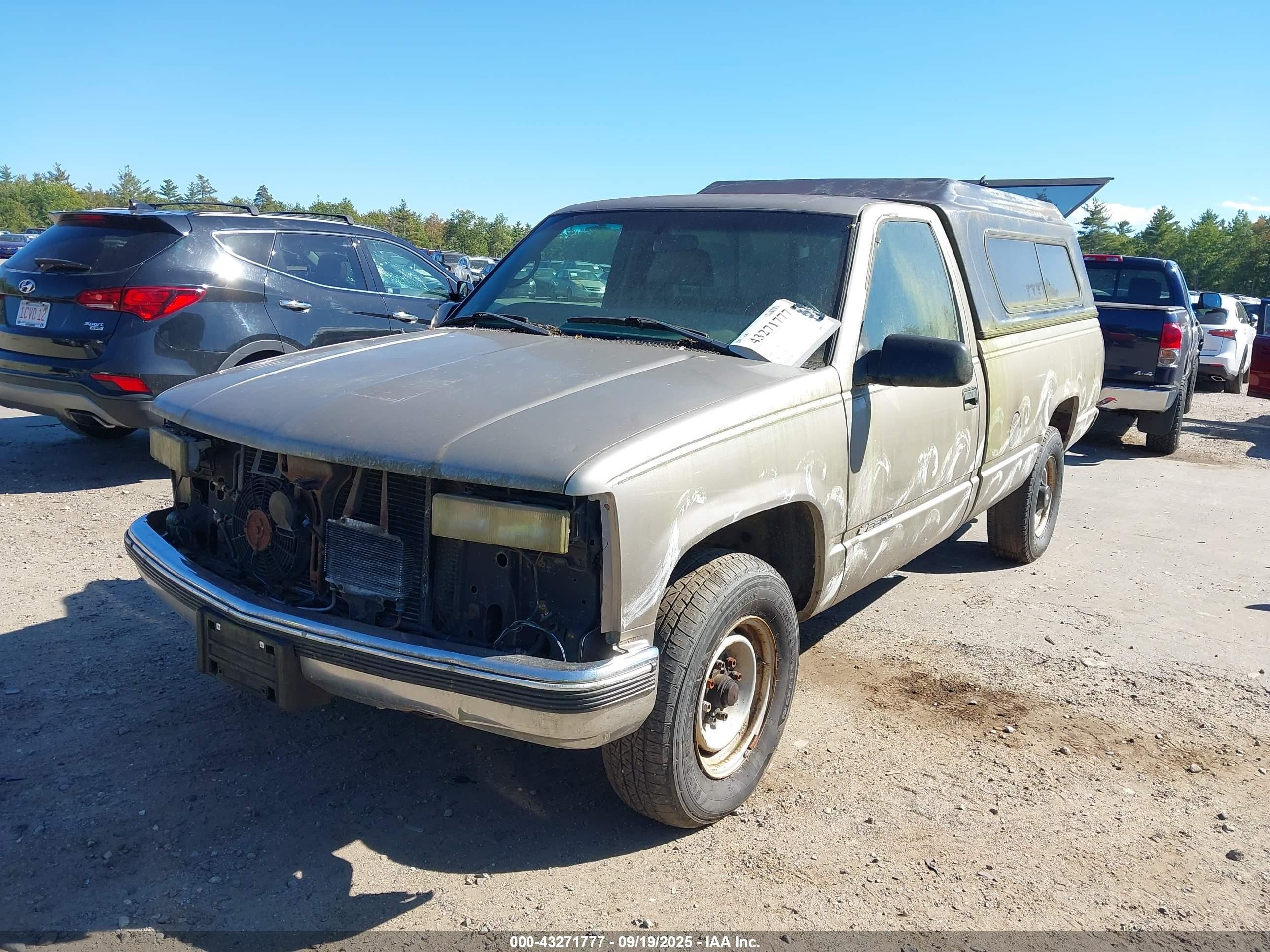 2000 Chevrolet C2500   Gray vin: 1GCGC24J4YR220382